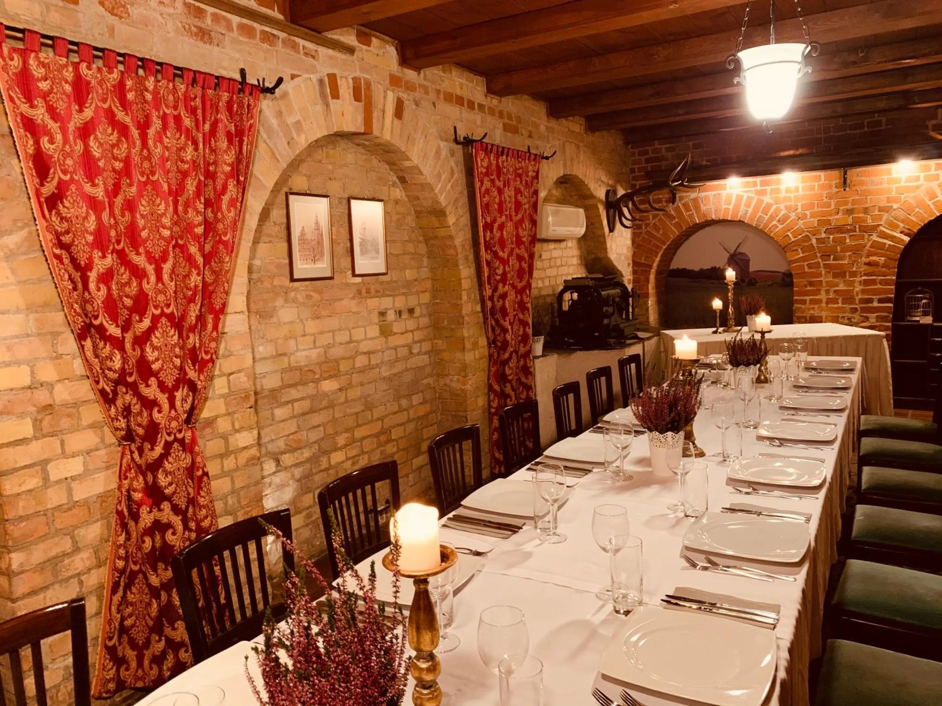 Restaurant/places to eat in Hotel Mały Młyn