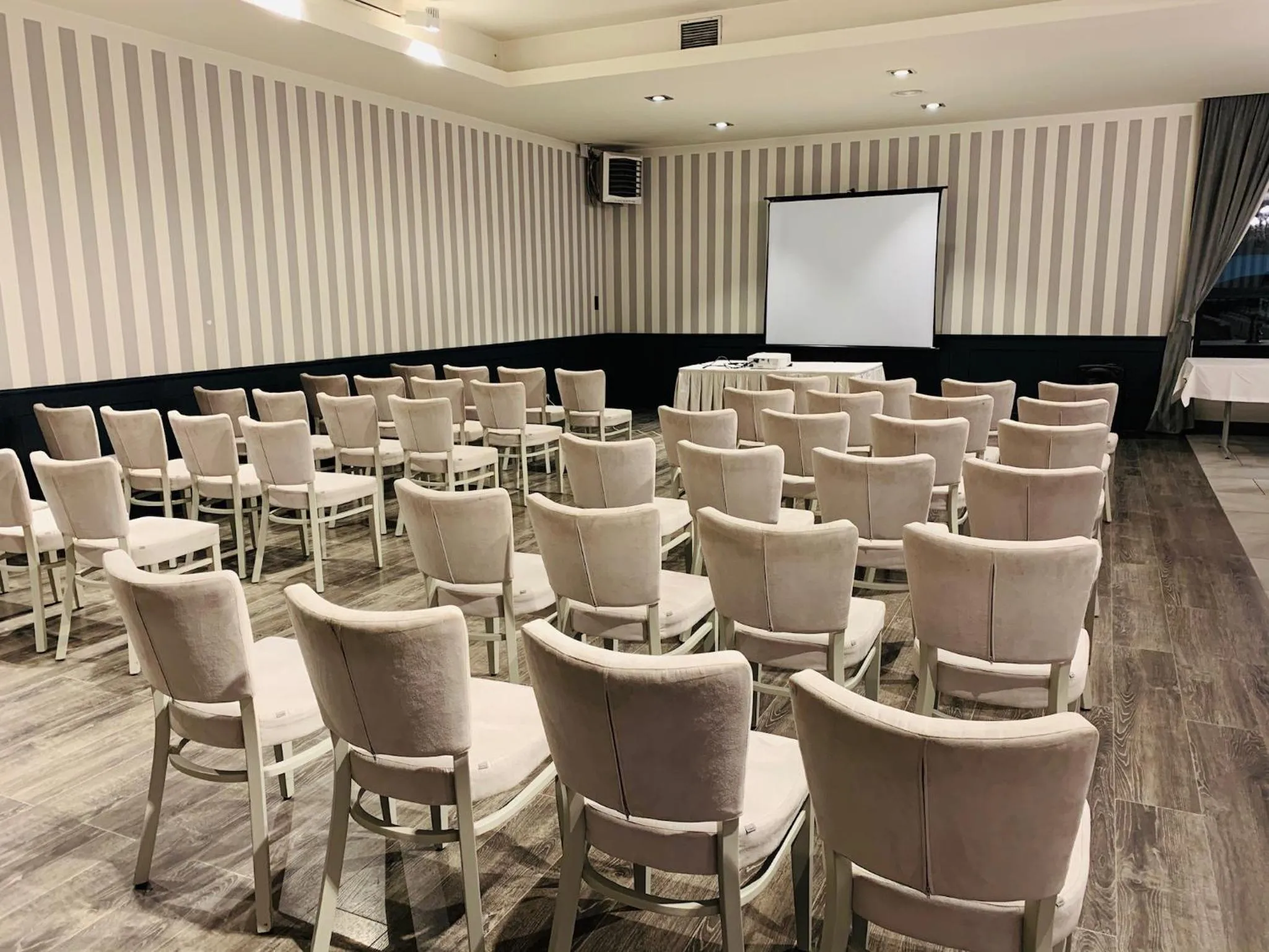 Business facilities in Hotel Mały Młyn