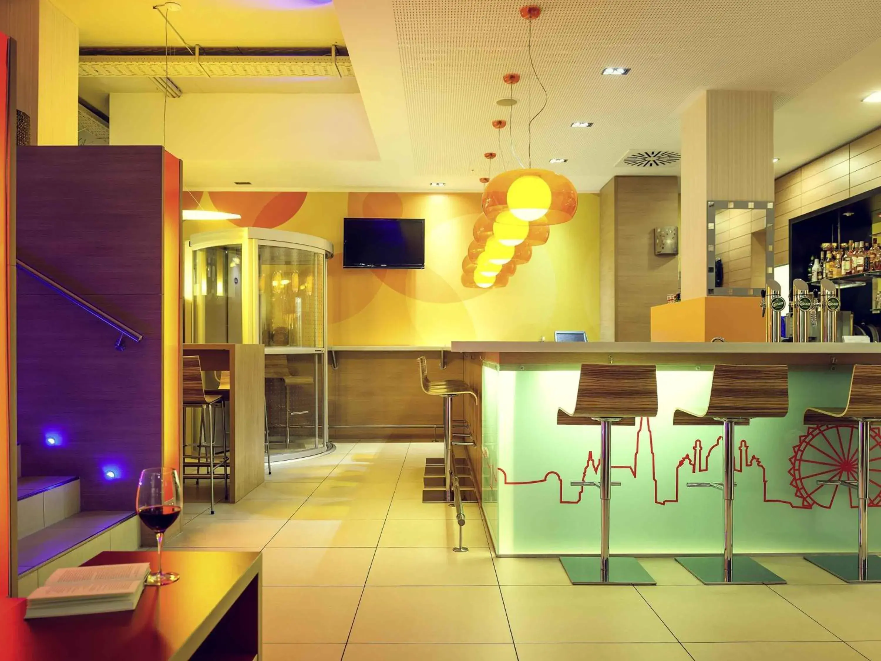 Lounge or bar in Ibis Wien Messe Lounge or bar in Ibis Wien Messe