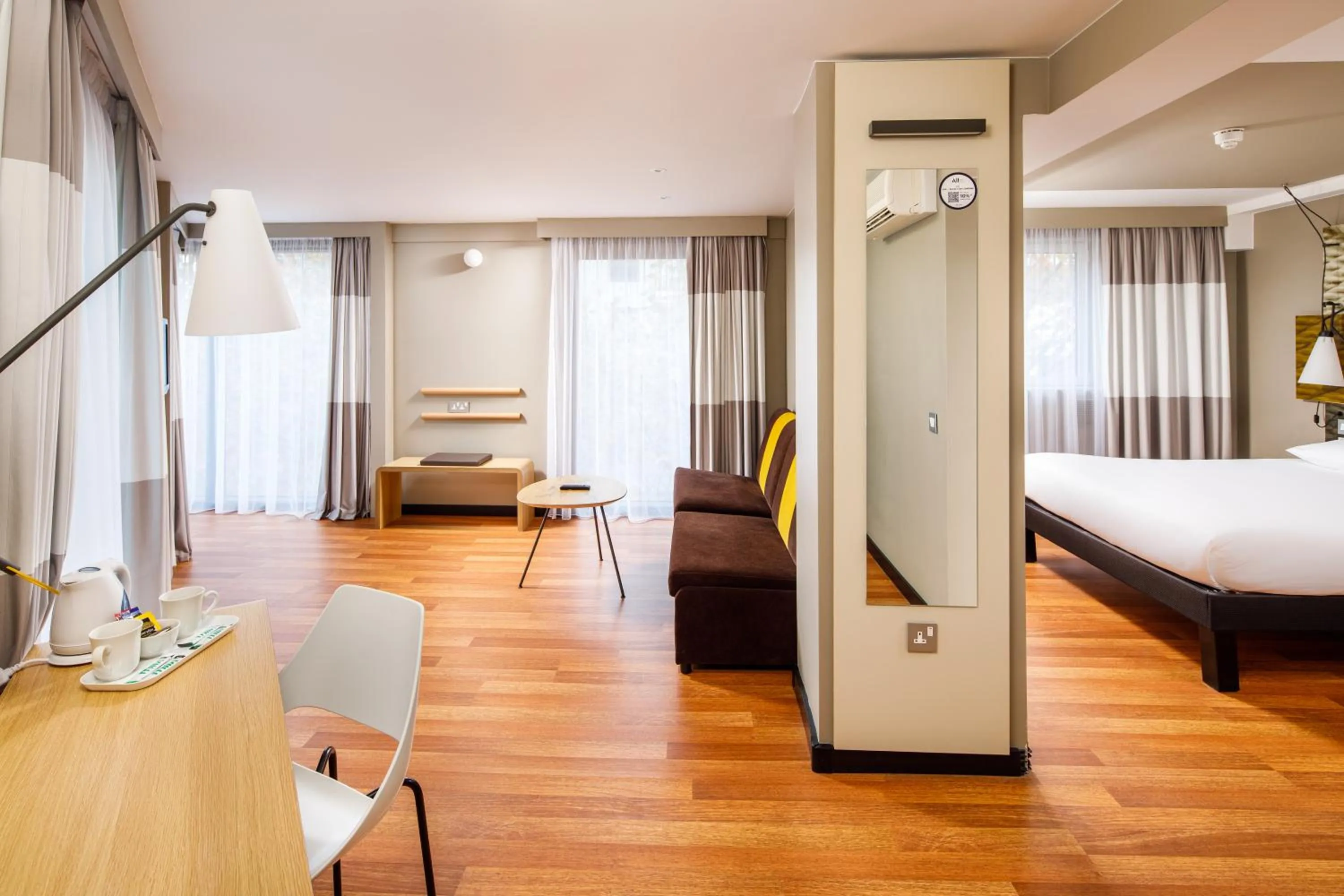 acessibility, Bed in ibis Bristol Centre