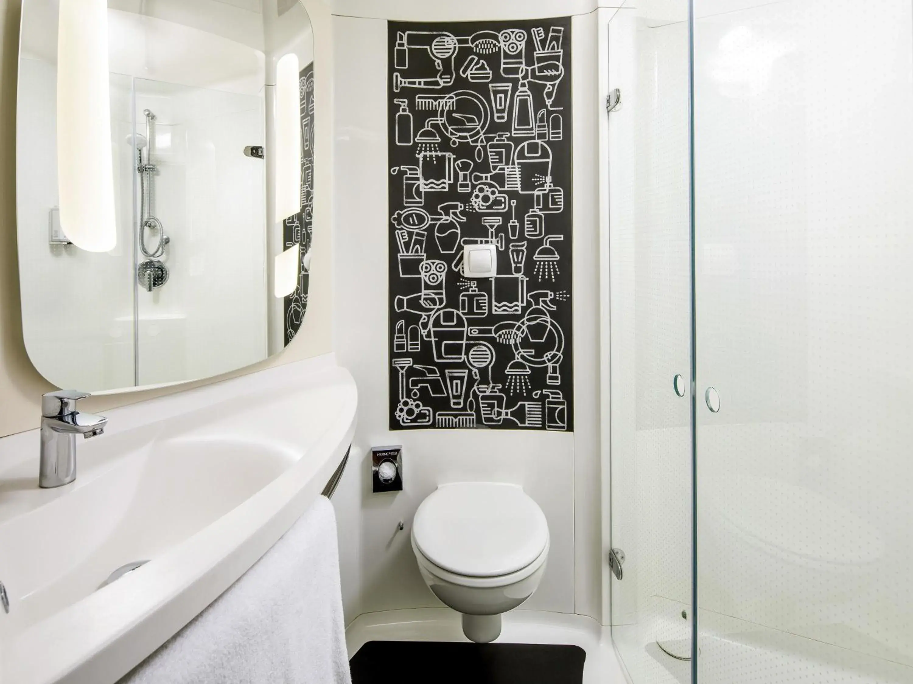 Bedroom in ibis Bristol Centre Bedroom in ibis Bristol Centre