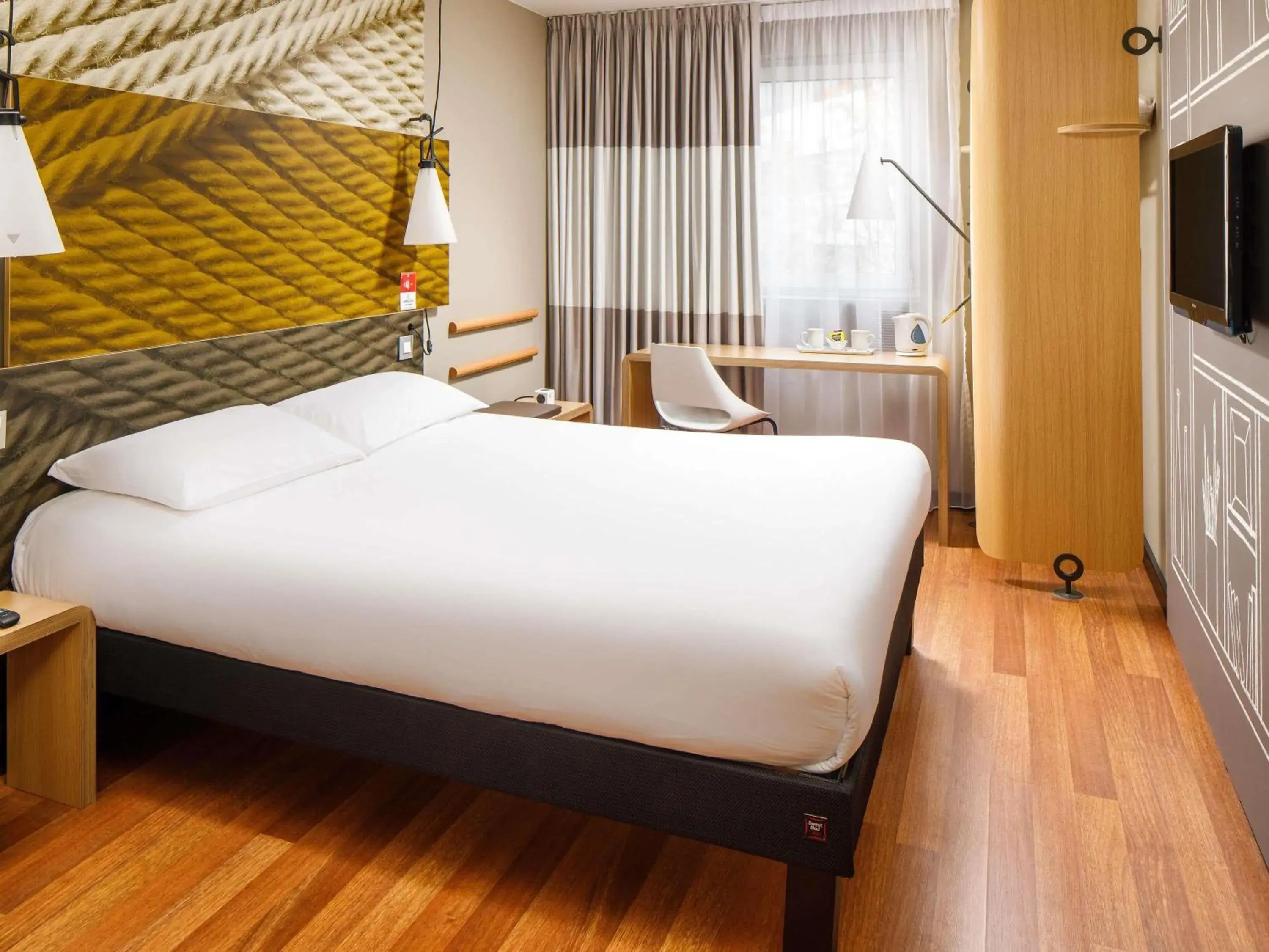 Property building, Bed in ibis Bristol Centre Property building, Bed in ibis Bristol Centre