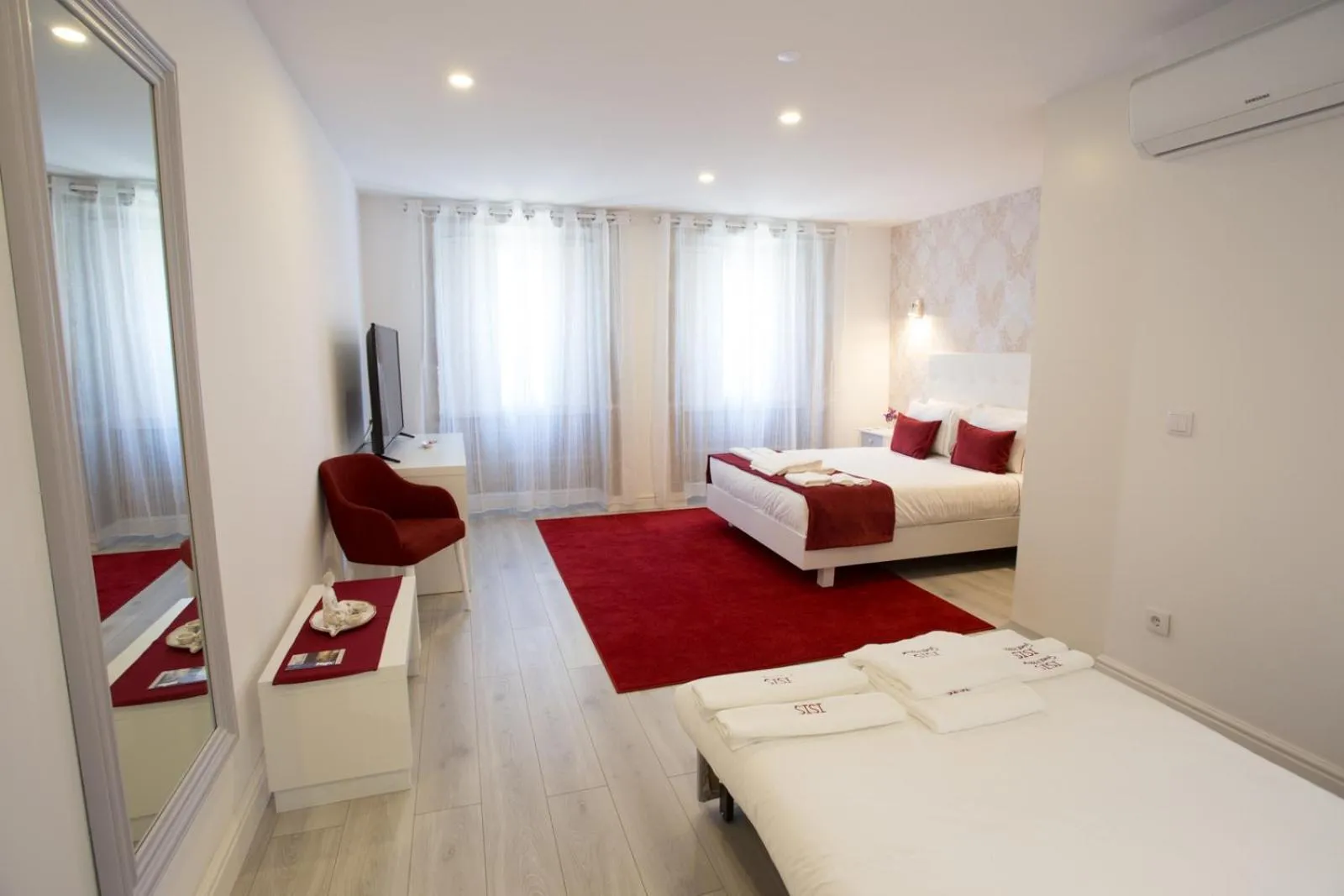 Bed in ÍSIS Guest House