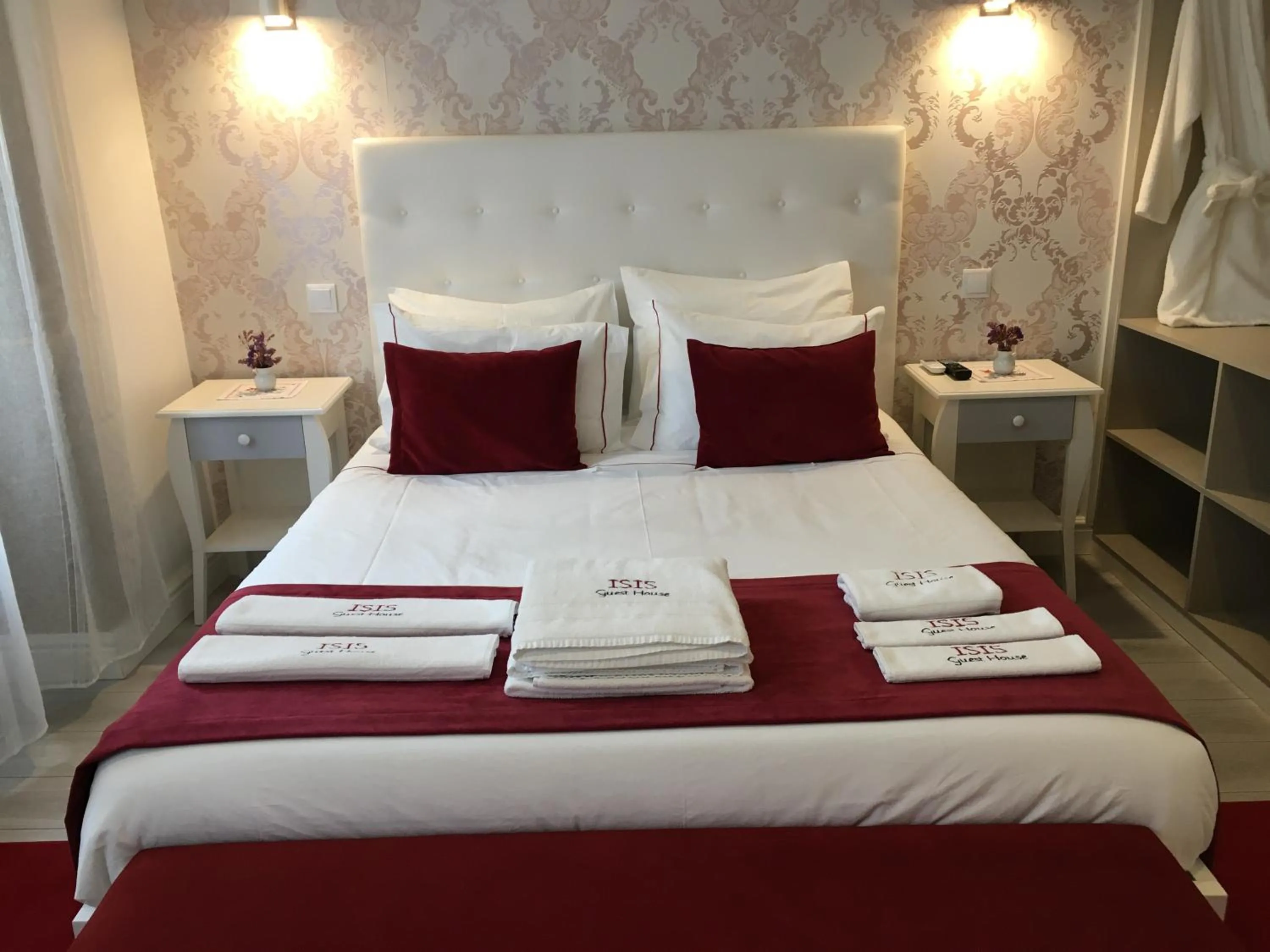 Bed in ÍSIS Guest House