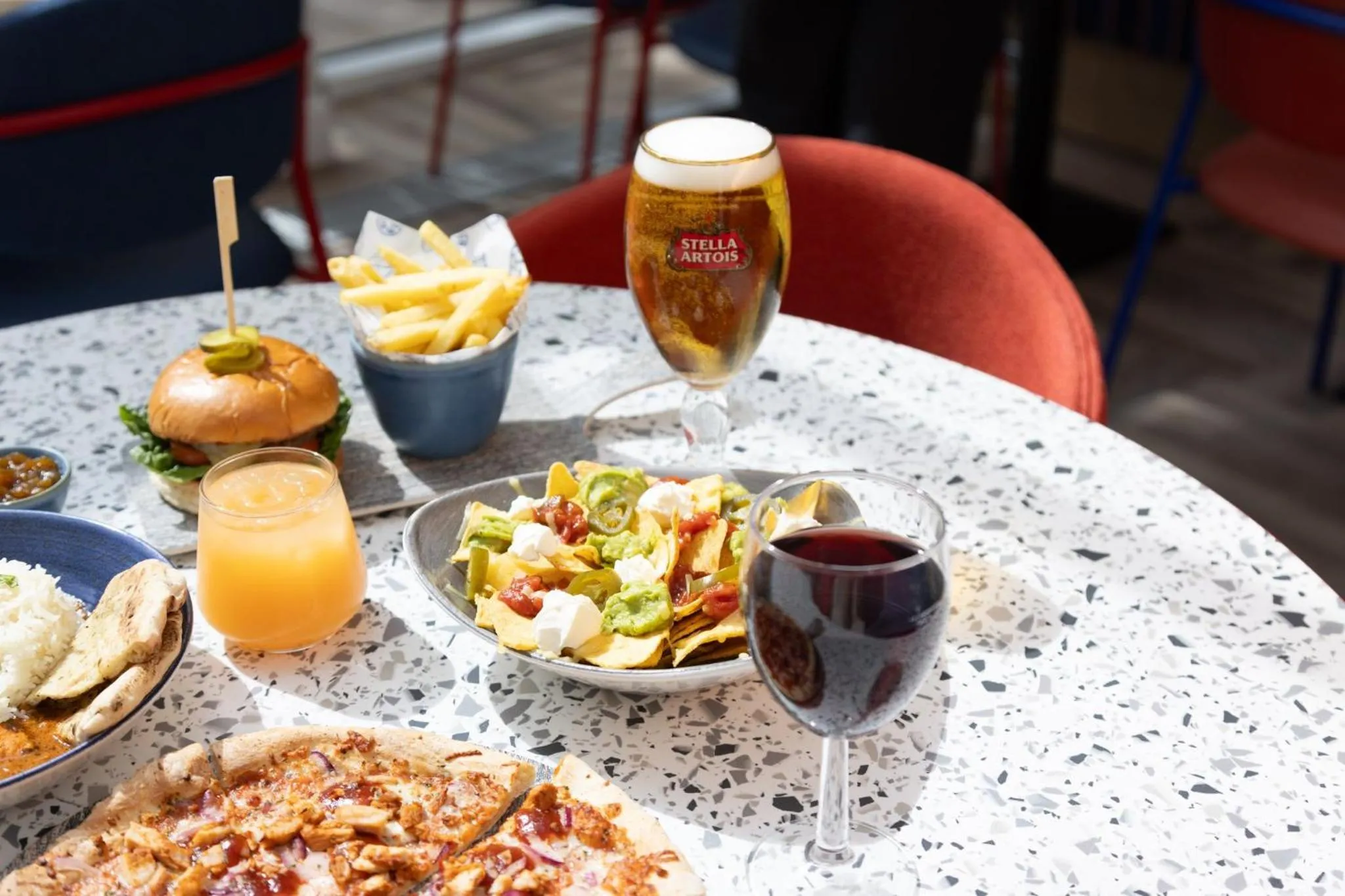 Restaurant/places to eat in Holiday Inn Express Windsor by IHG