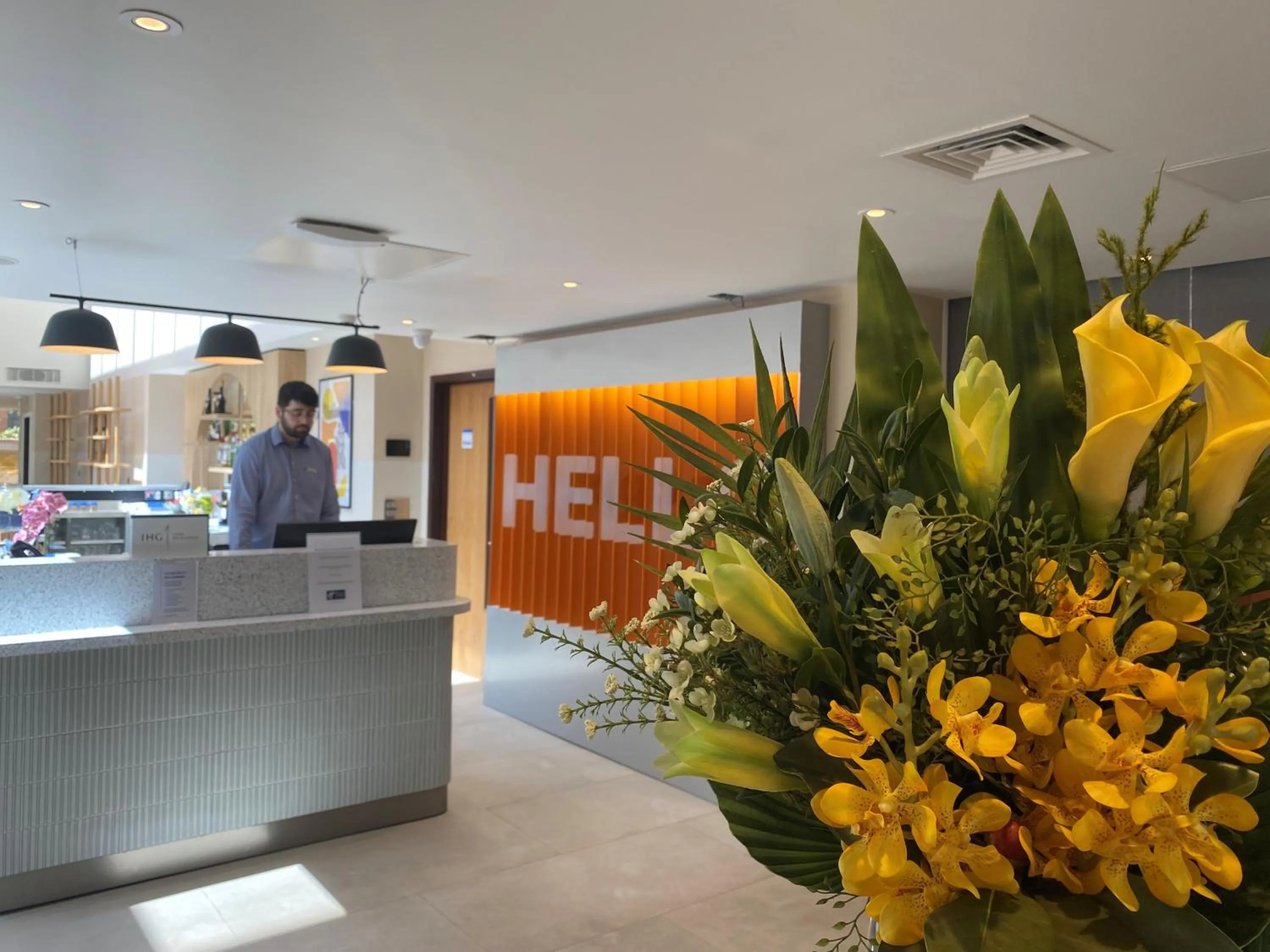 Lobby or reception in Holiday Inn Express Windsor by IHG