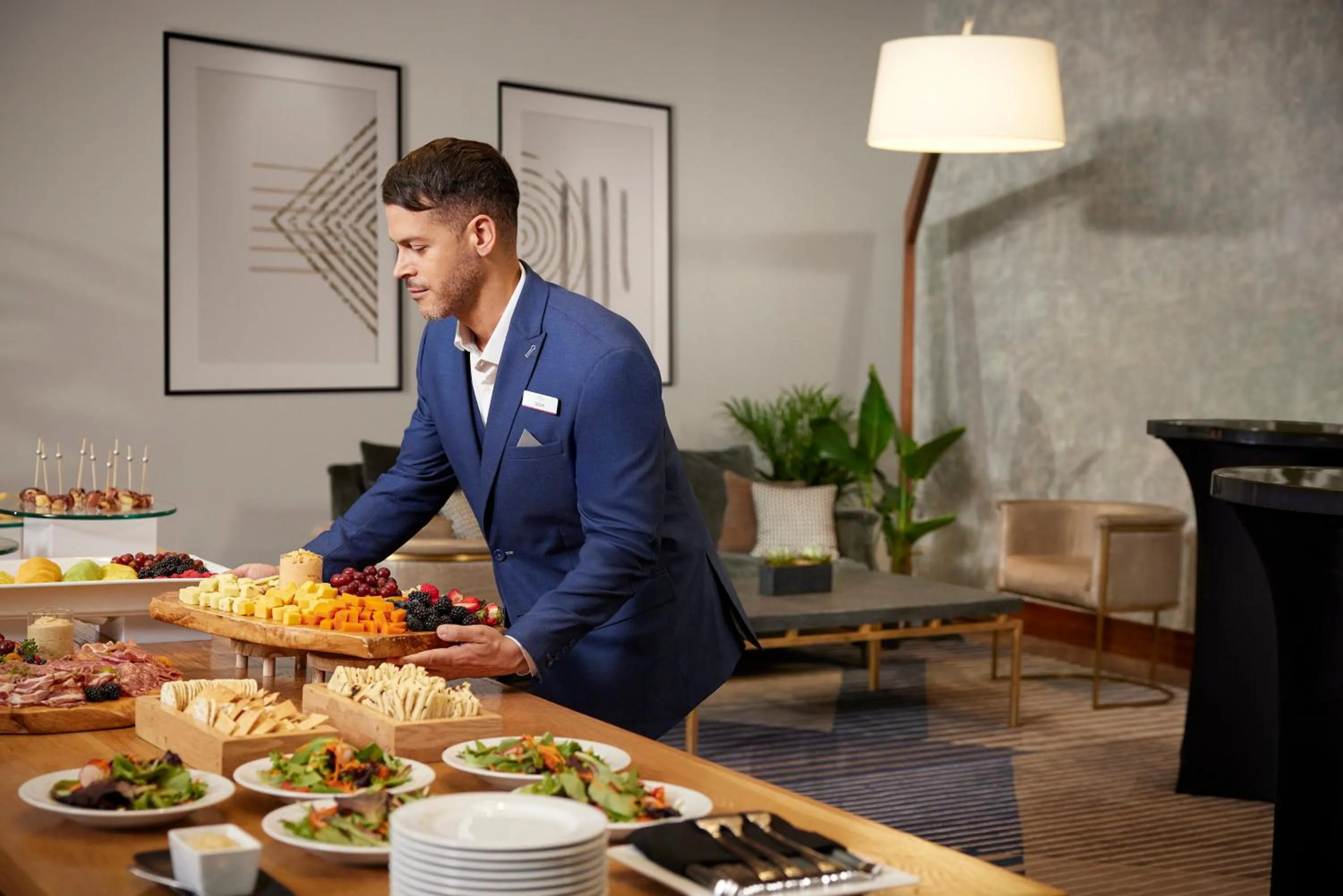 Meeting/conference room in Holiday Inn Express Windsor by IHG