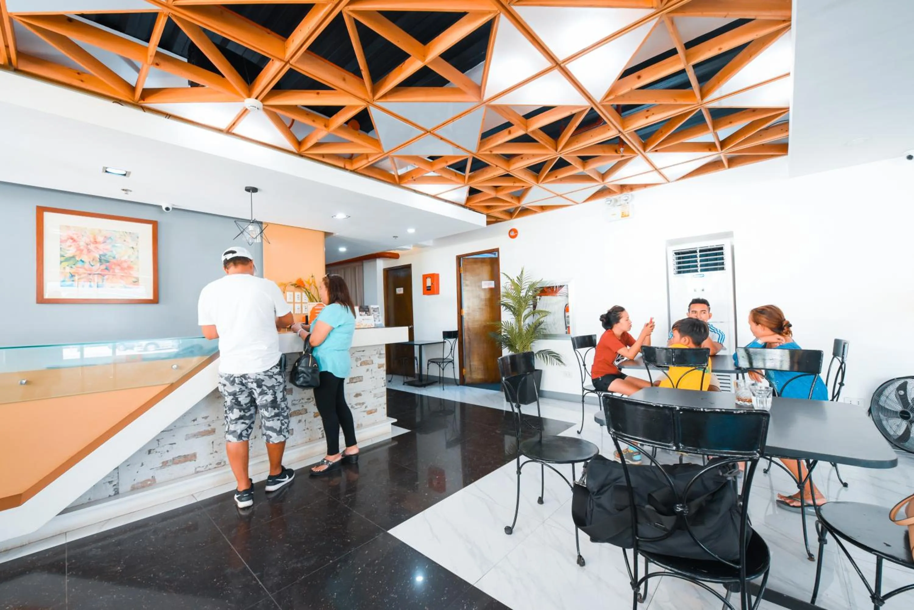 Lobby or reception in Travelbee Fuente Inn