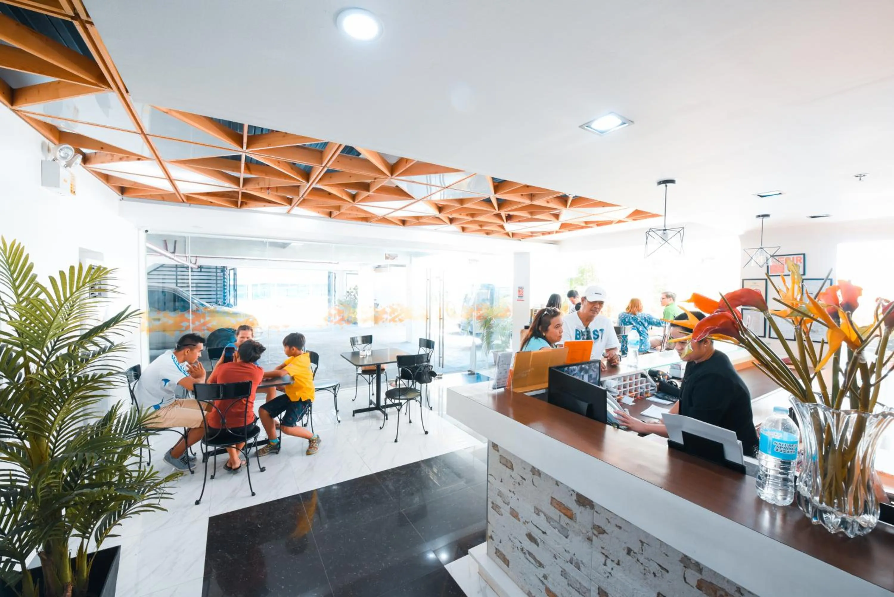 Lobby or reception in Travelbee Fuente Inn