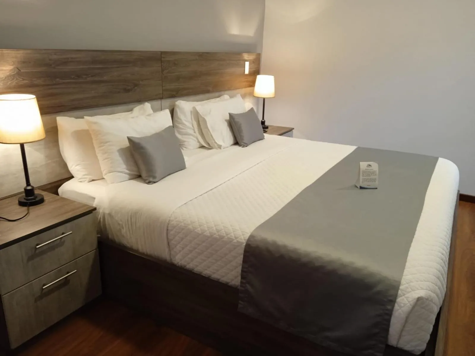 Bedroom, Bed in Hotel Raymipampa