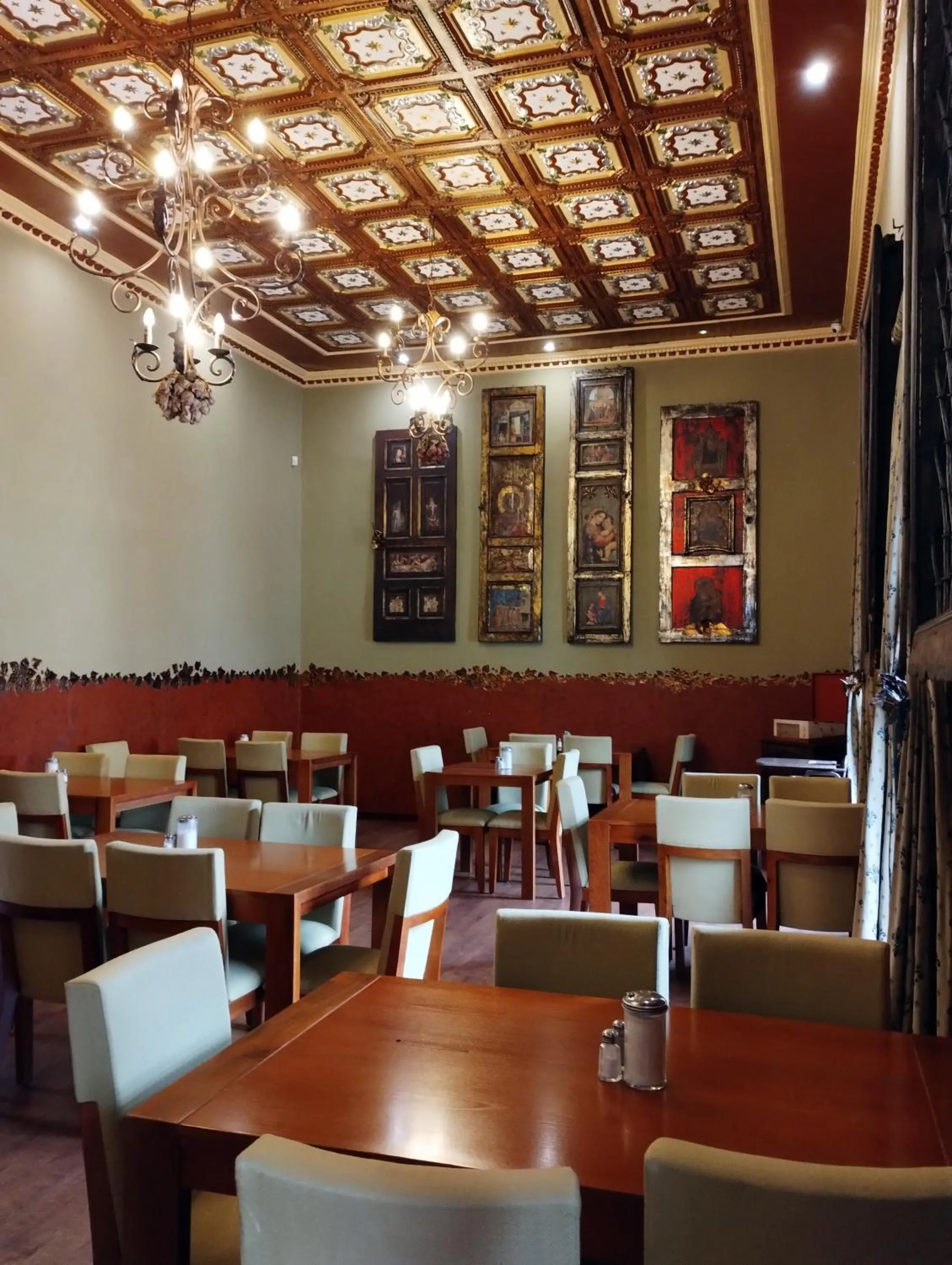 Restaurant/places to eat in Hotel Raymipampa