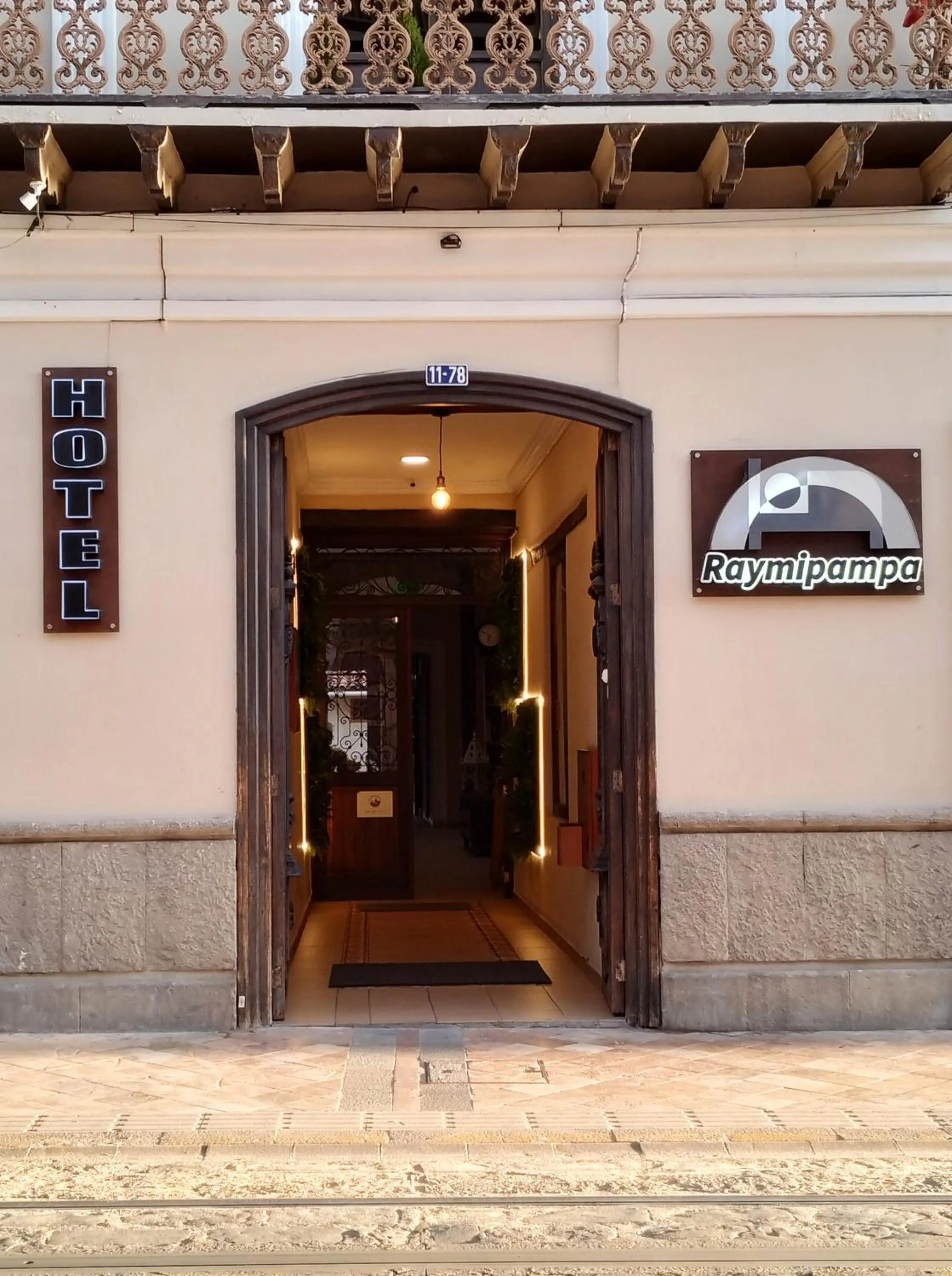 Facade/entrance in Hotel Raymipampa