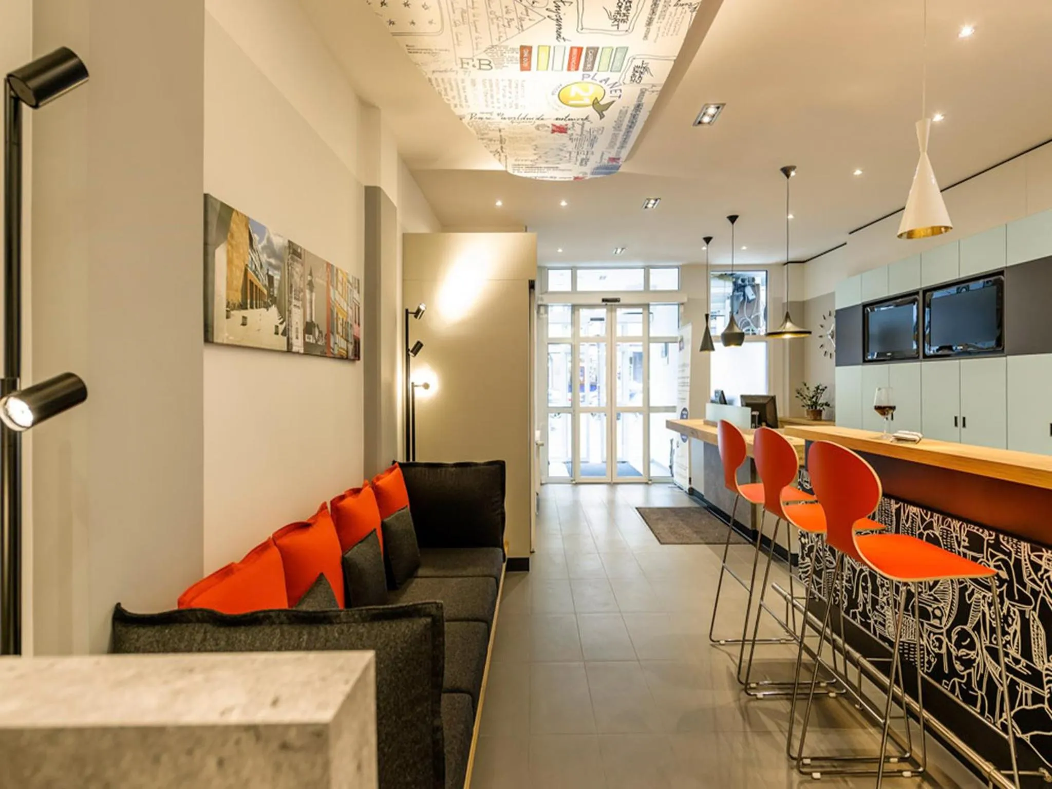 Lounge or bar in ibis Hotel Nürnberg Altstadt