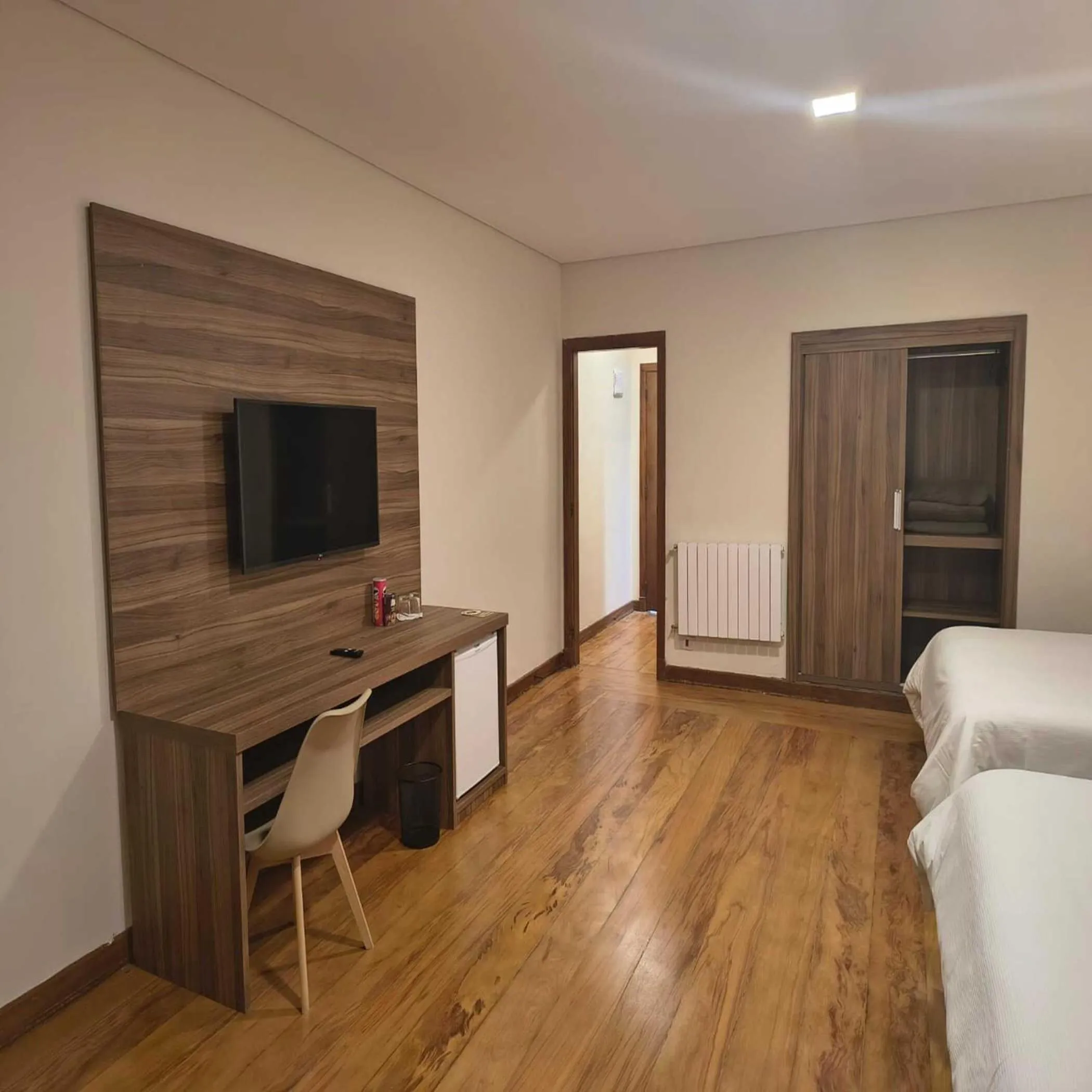 Photo of the whole room in Hotel Chateau