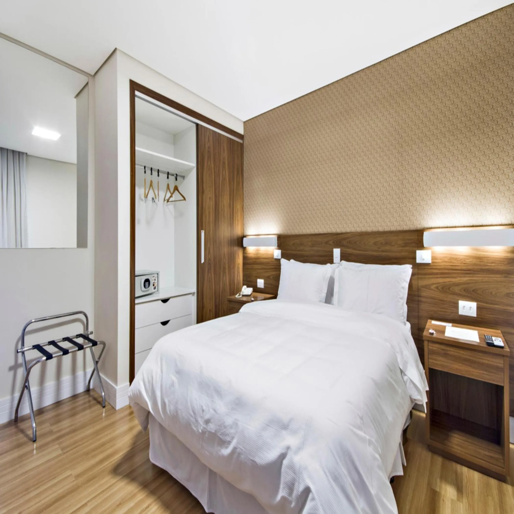 Bedroom, Bed in Hotel Chateau