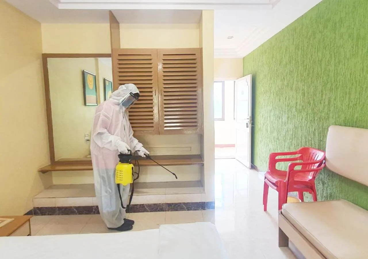 Staff in Hotel Sai leela - Shirdi