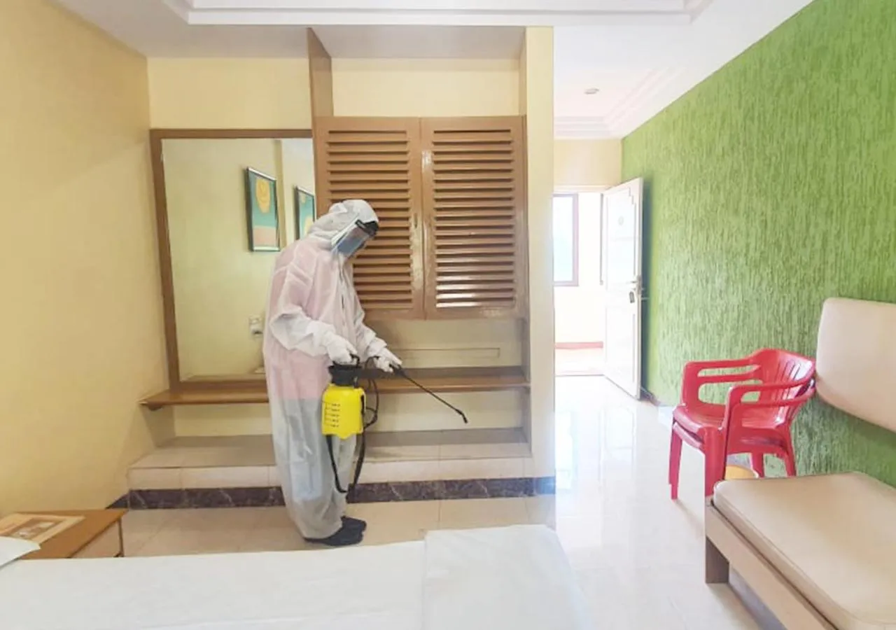 Staff in Hotel Sai leela - Shirdi