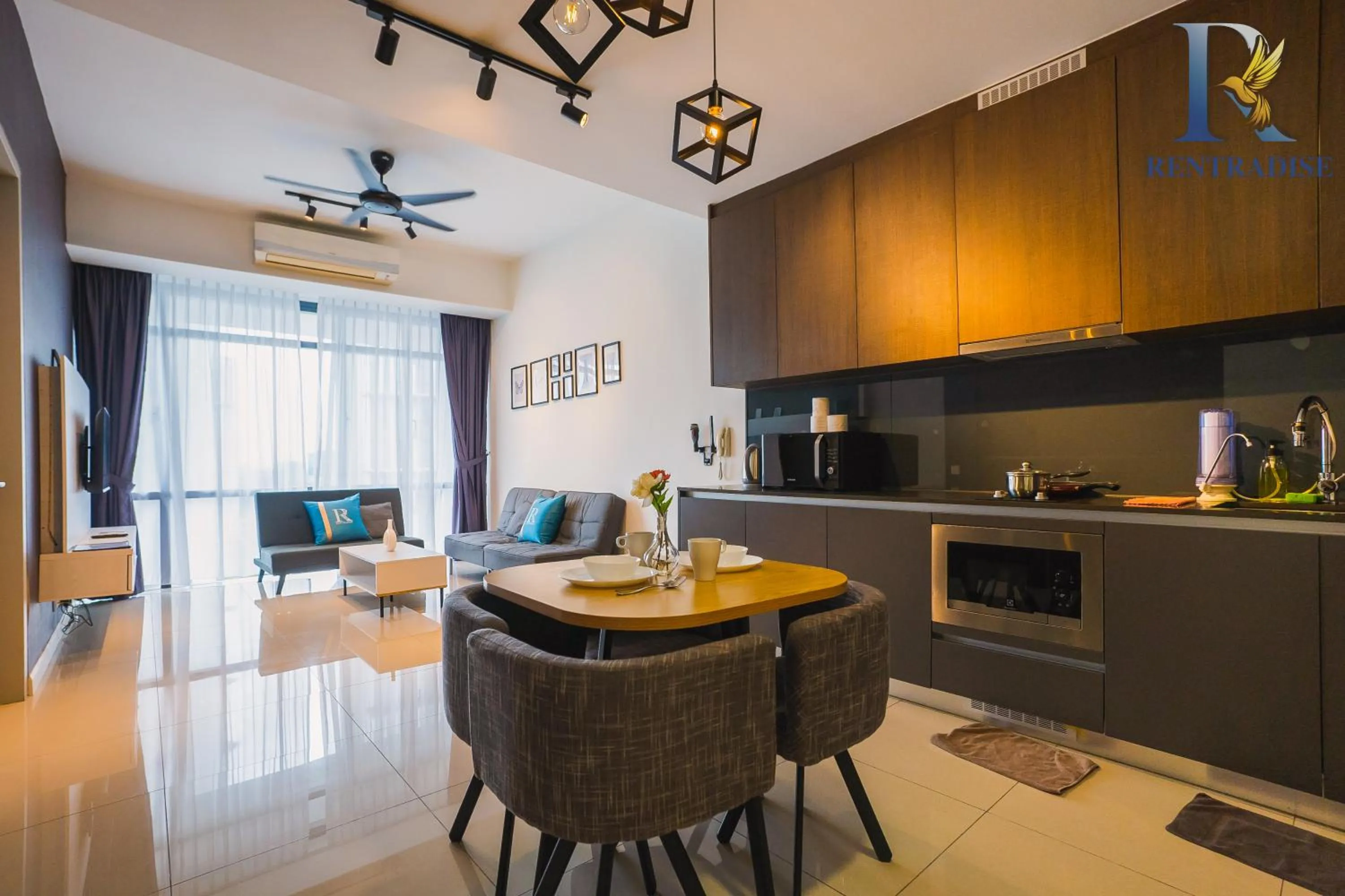 Grand Medini Suites by RR JBcity