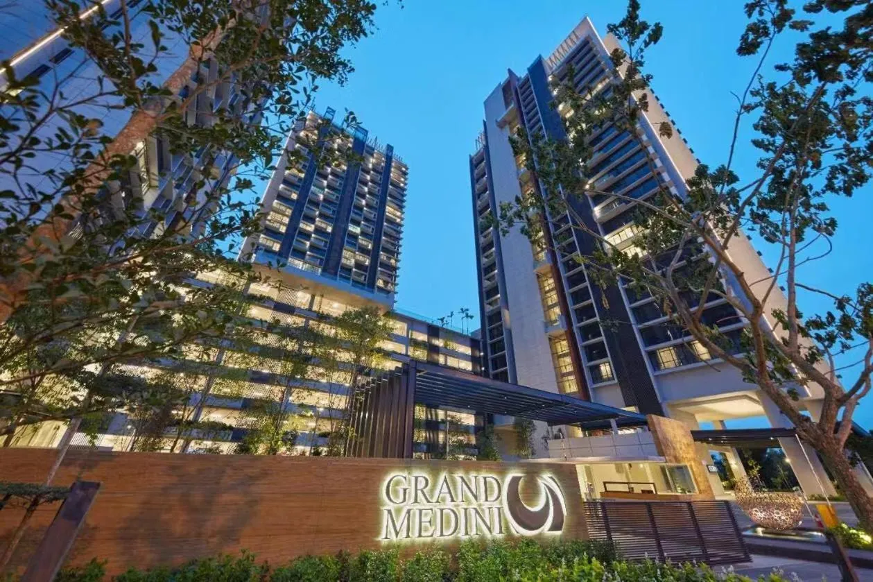 Property building in Grand Medini Suites by RR JBcity