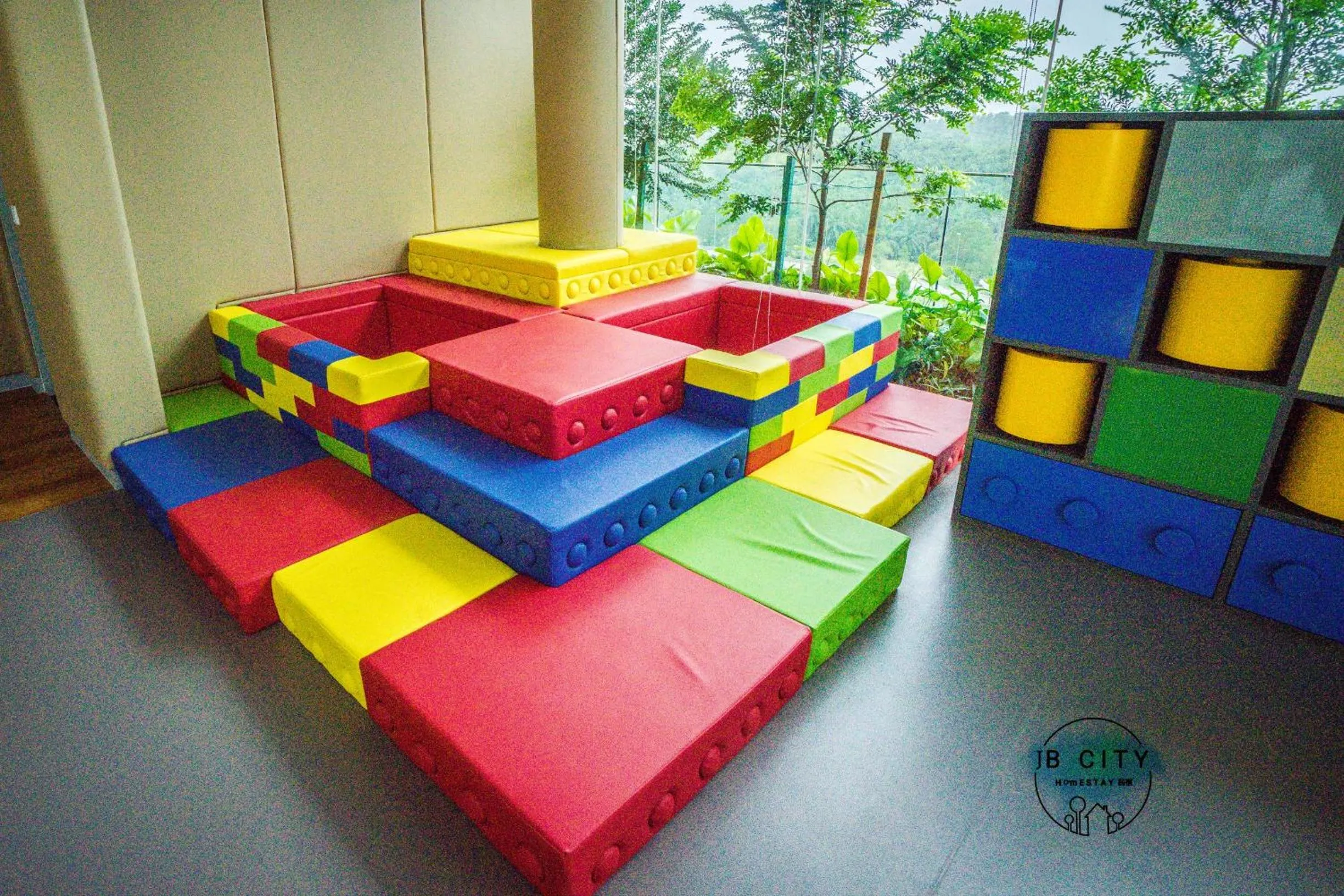 Game Room, Bed in Grand Medini Suites by RR JBcity