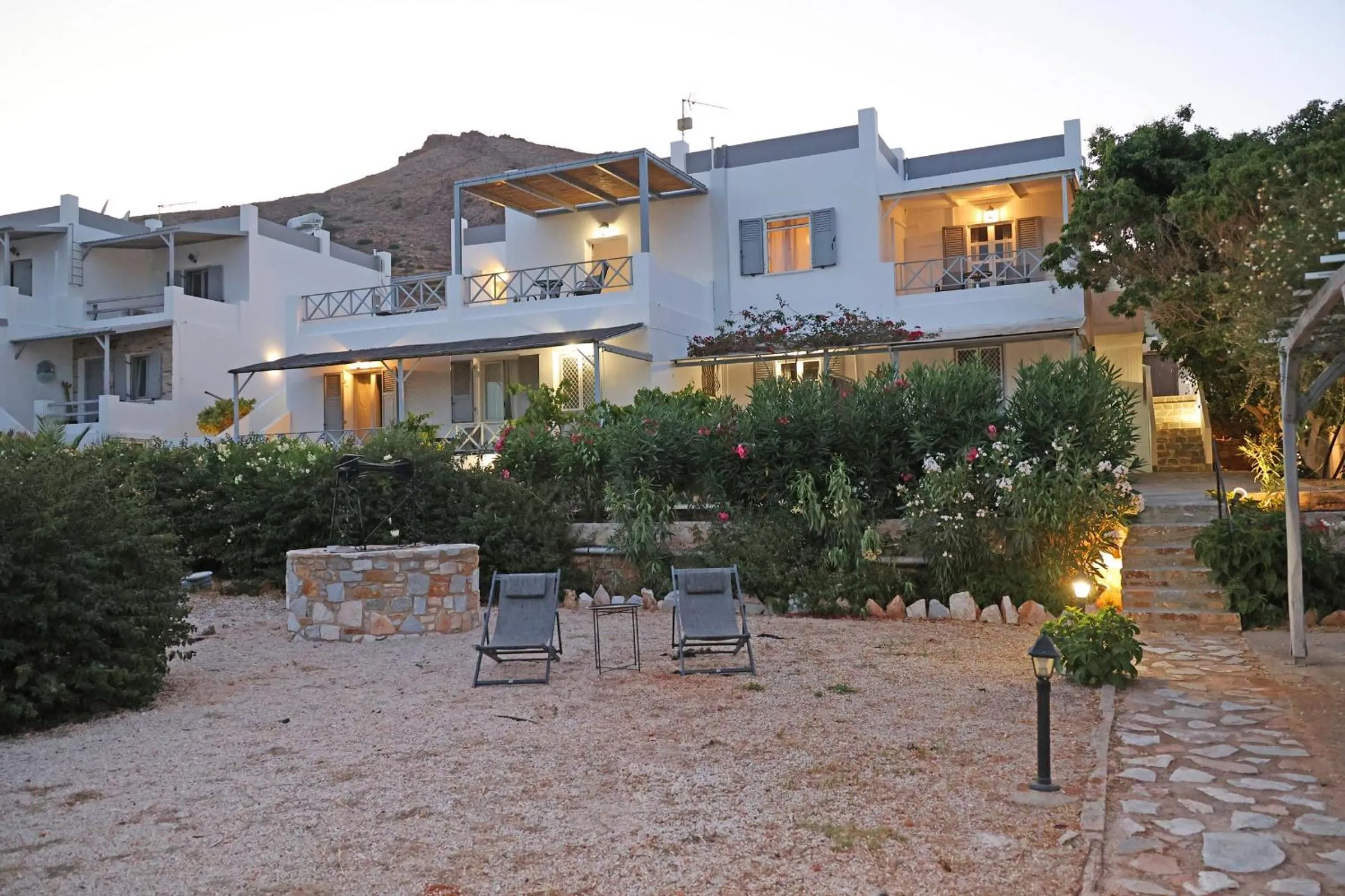 Property building in Galini Rooms & Apartments