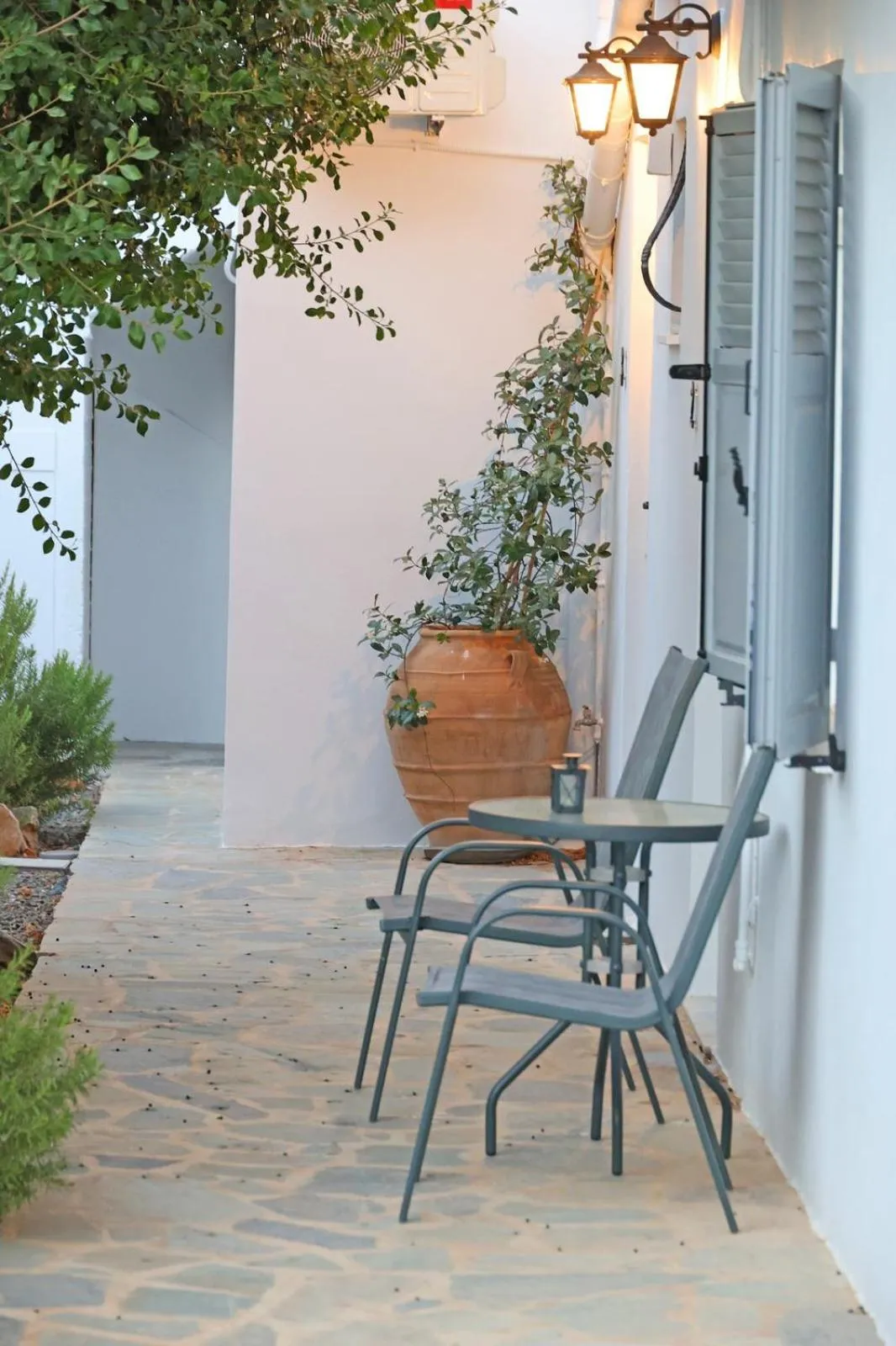 Garden in Galini Rooms & Apartments