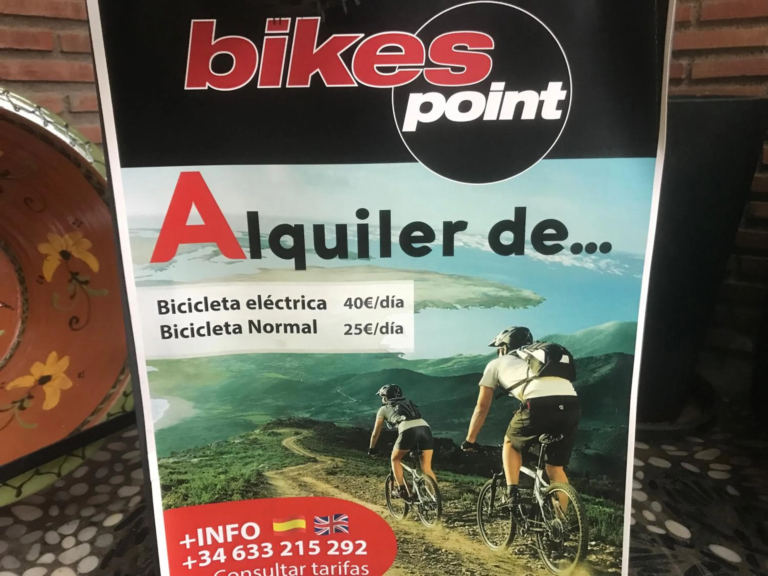 Cycling in Apartamentos Duquesa Sierra Nevada