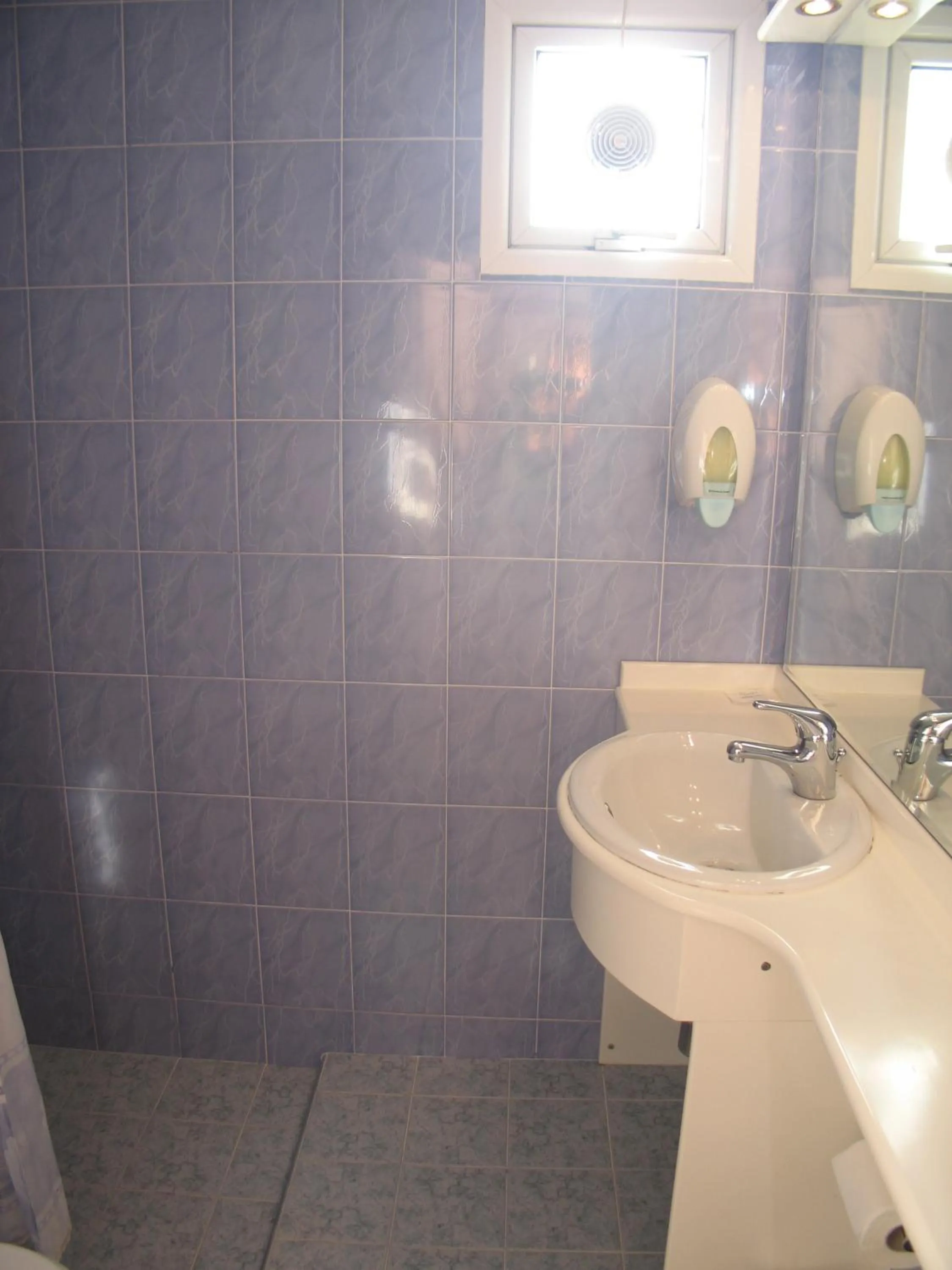 Bathroom in Family Hotel Yagoda88