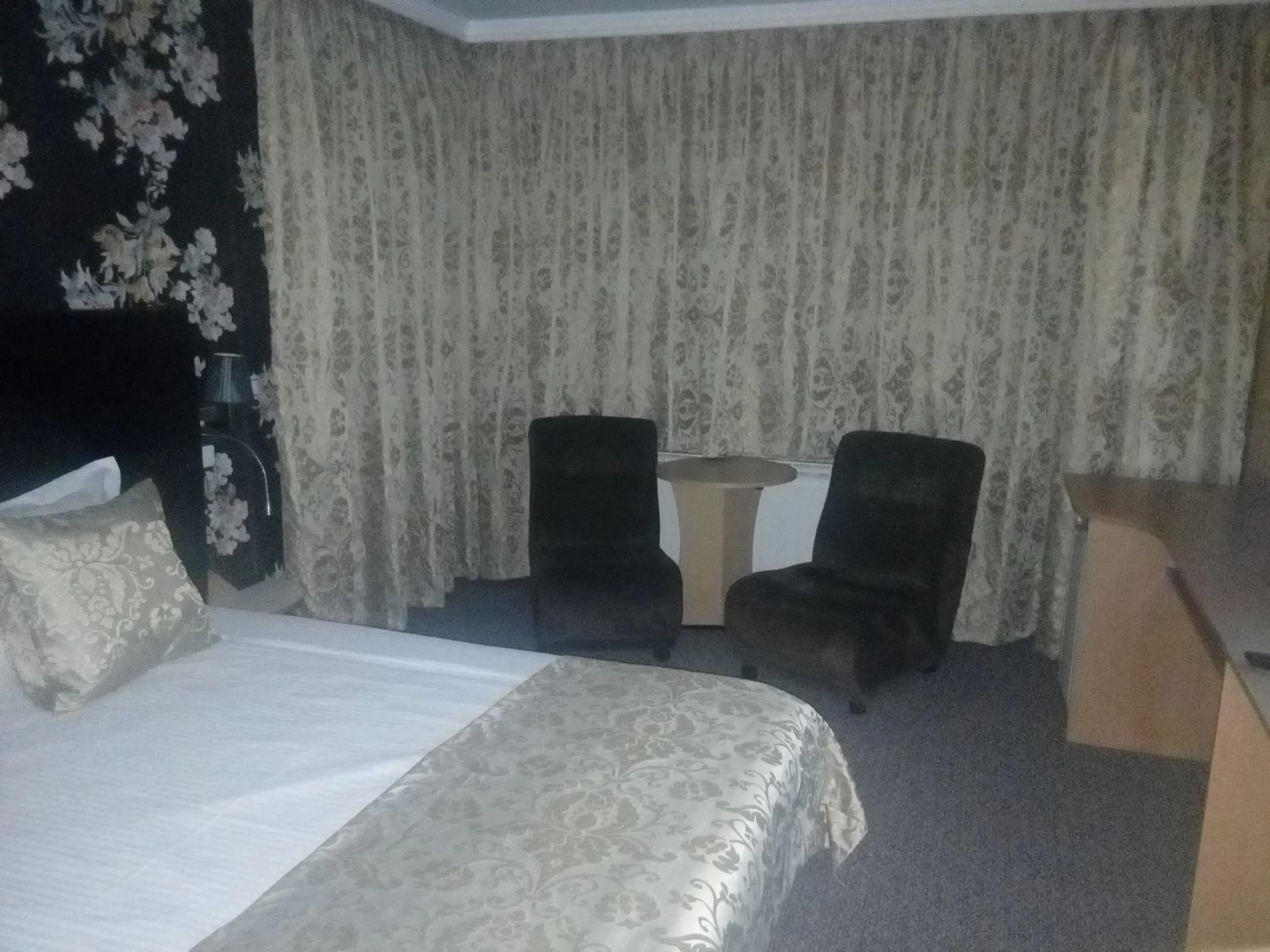 Bed in Family Hotel Yagoda88