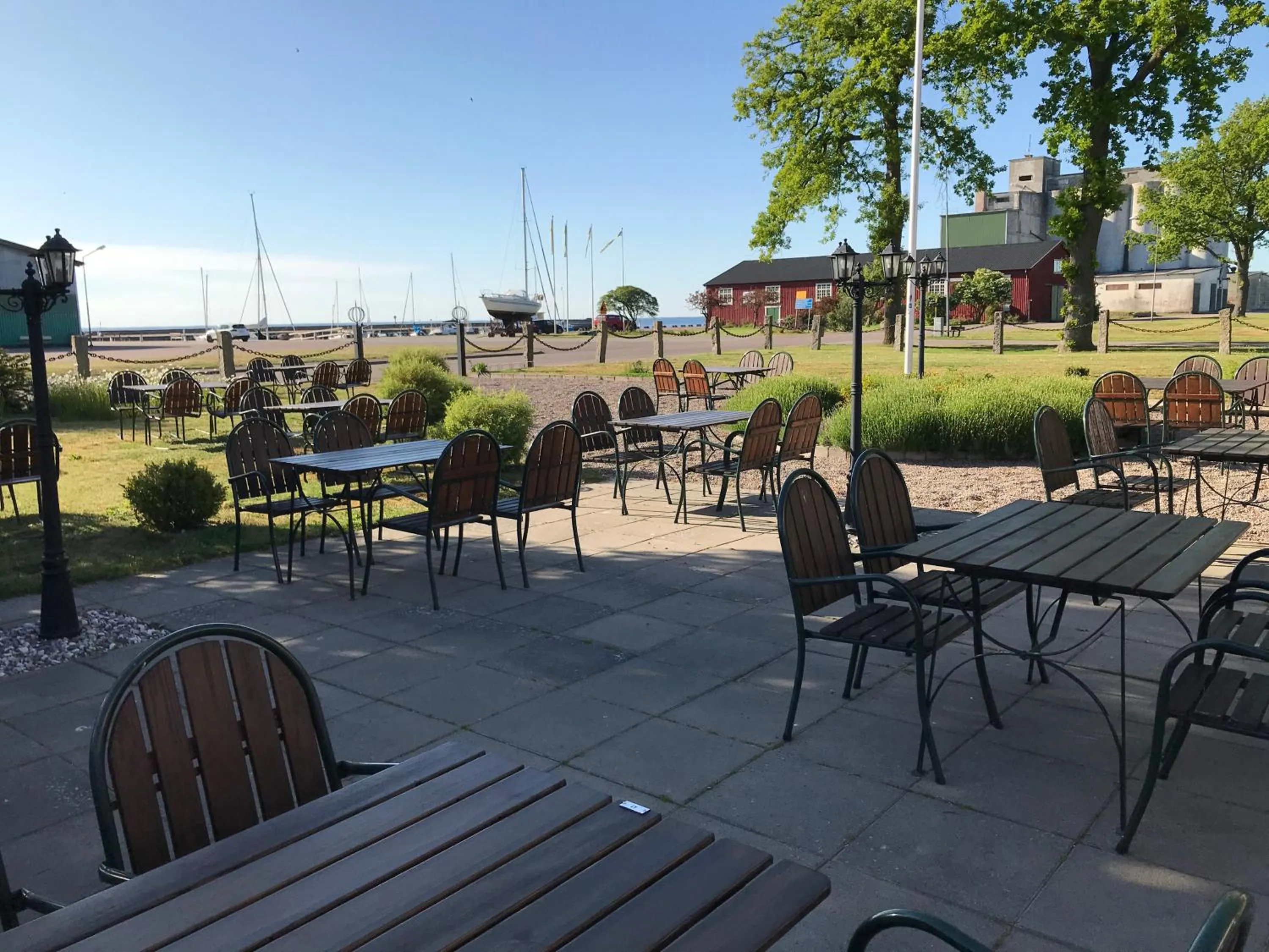 Restaurant/places to eat in Hotell Magasin 1