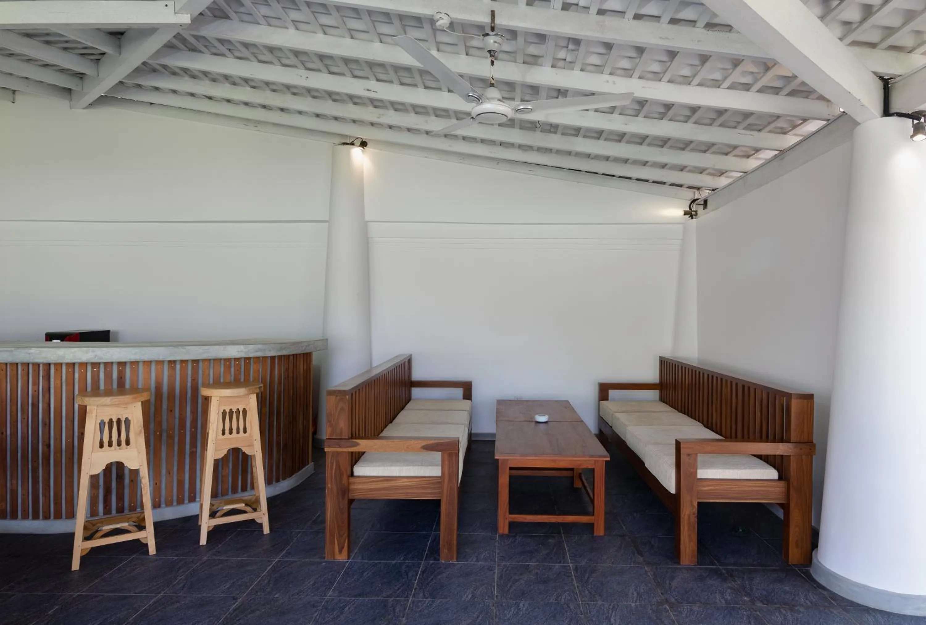 Restaurant/places to eat in Samaraana