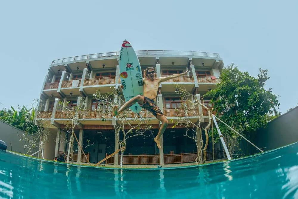 Swimming pool in Samaraana