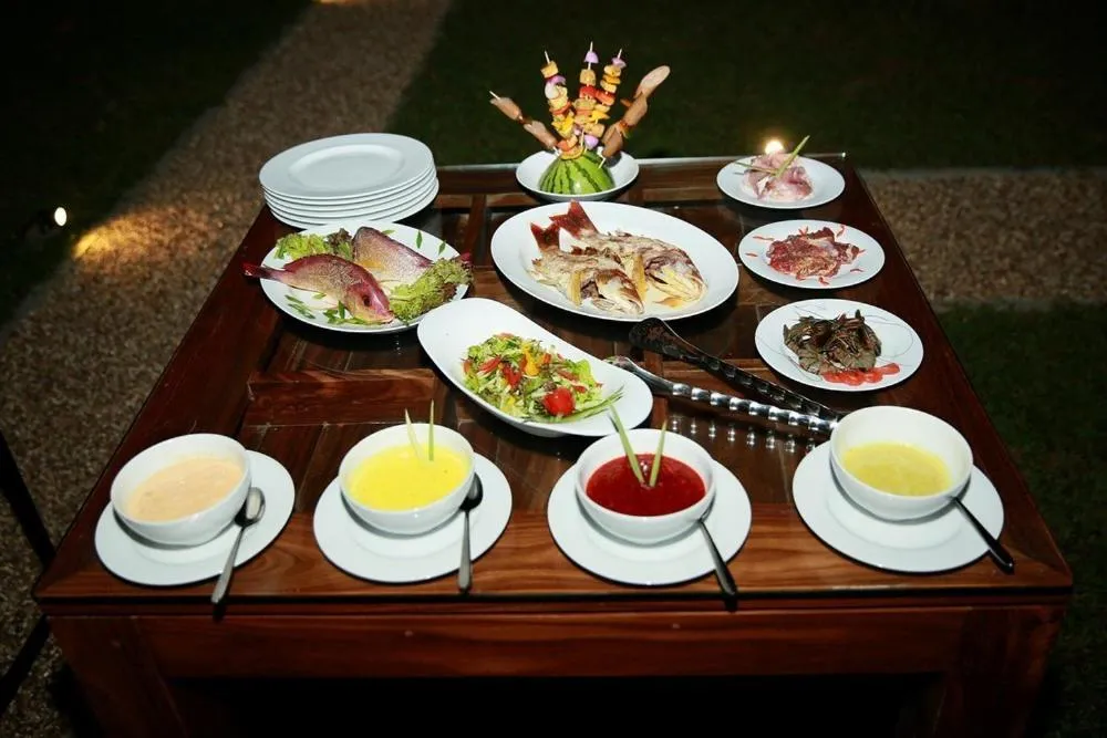 Restaurant/places to eat in Samaraana