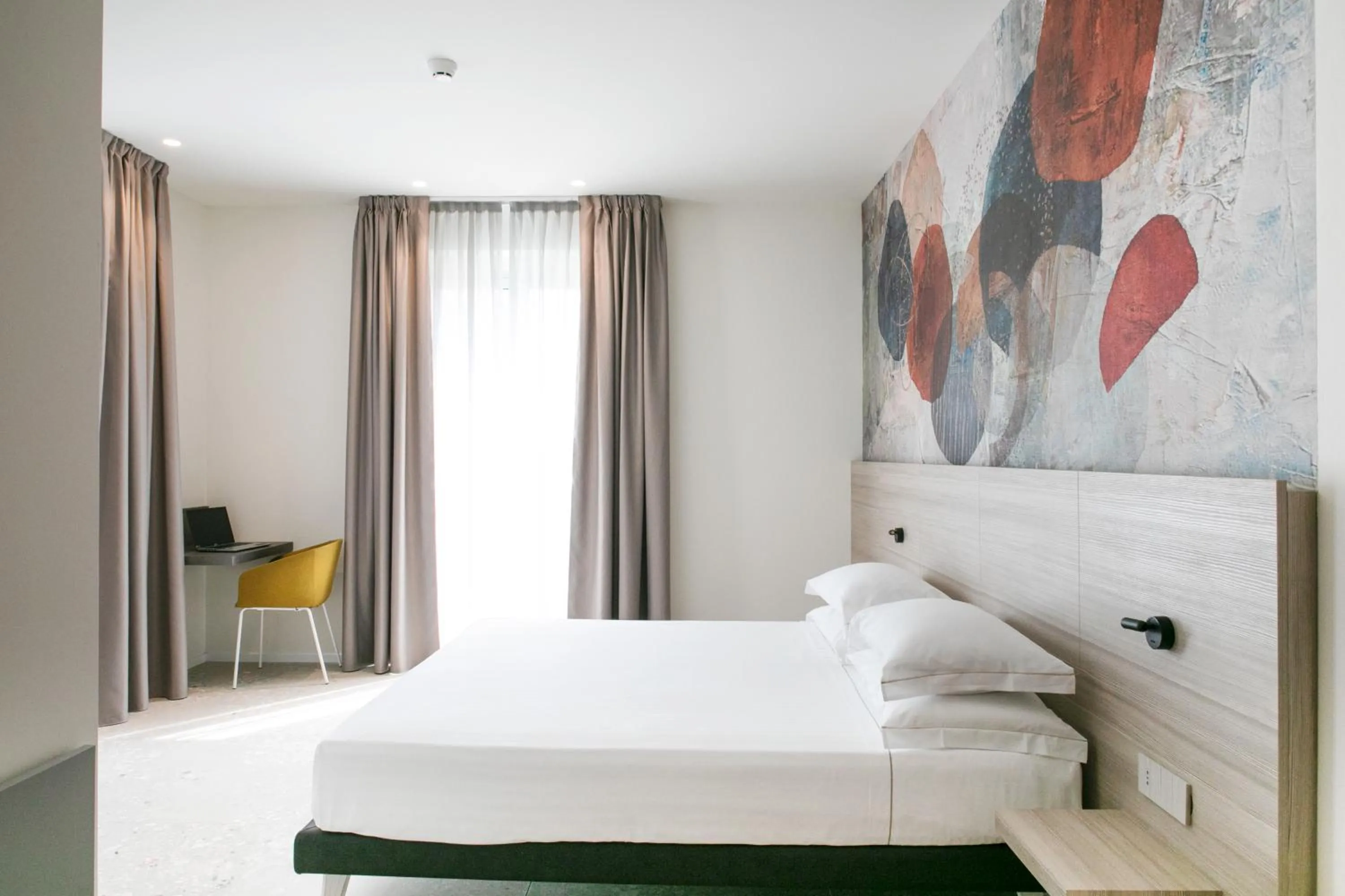 Bed in Hotel Cristallo