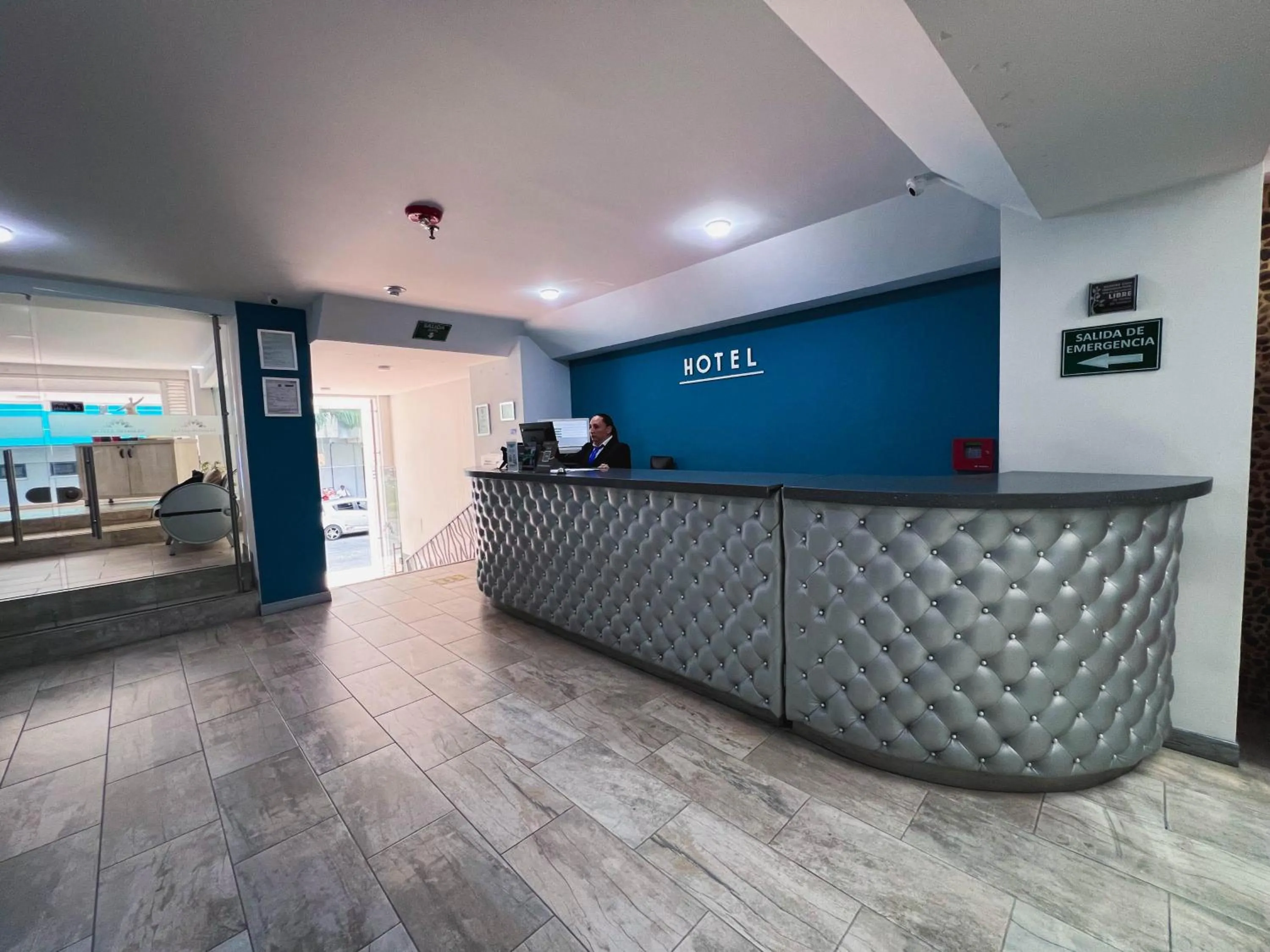 Lobby or reception in Hotel Rosales Gold