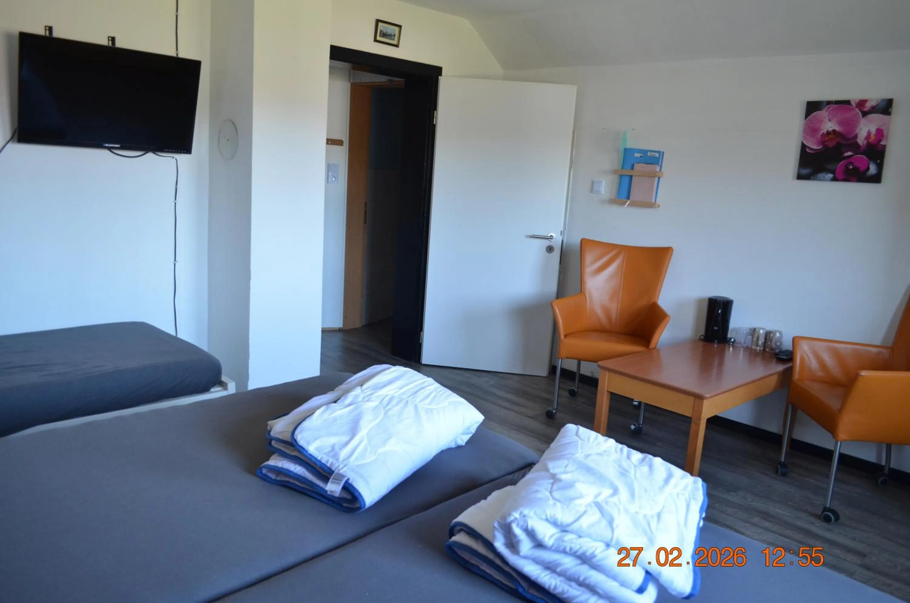 Family Room with Private Bathroom in Sunrise B&B Hellenthal