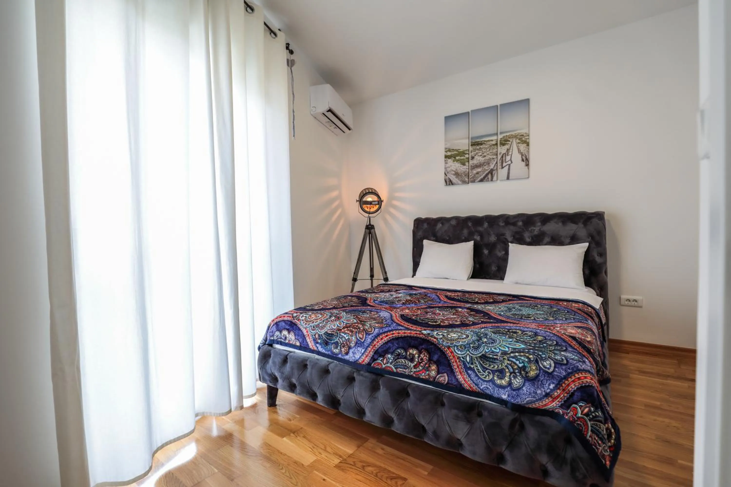 Bed in Sunny Side Wellness Resort & Spa