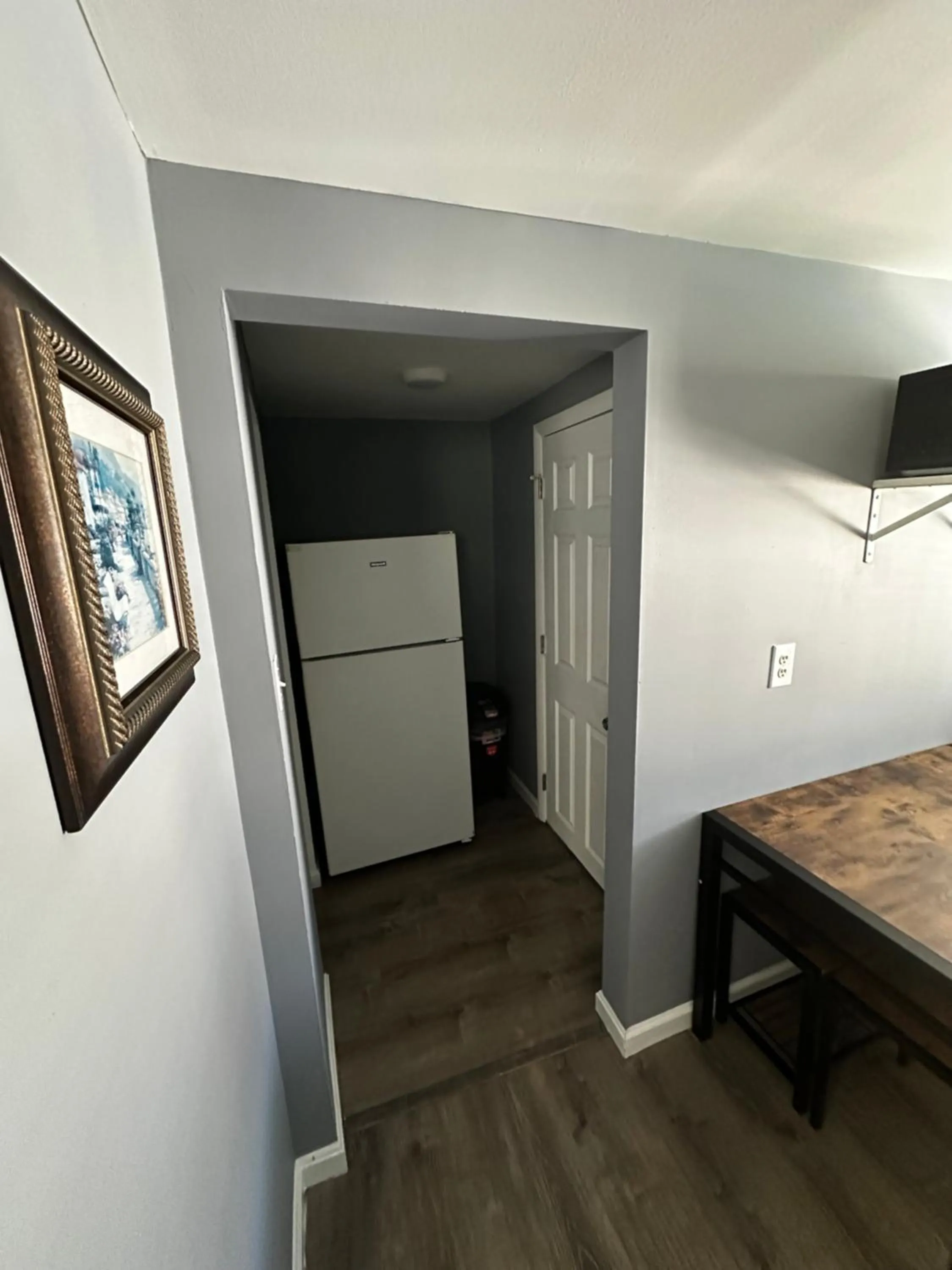 Atlantic Breeze Motel & Apartments