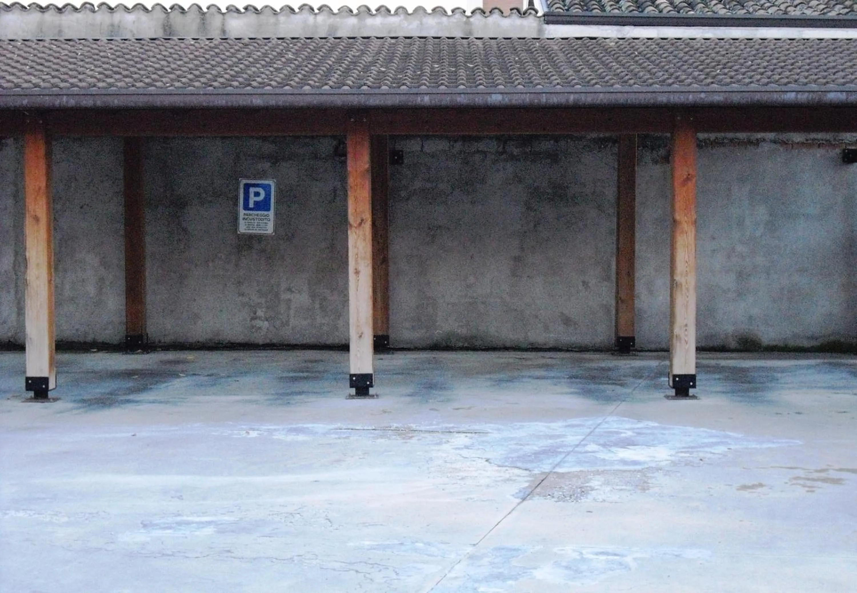 Decorative detail in Girelli Sorelle