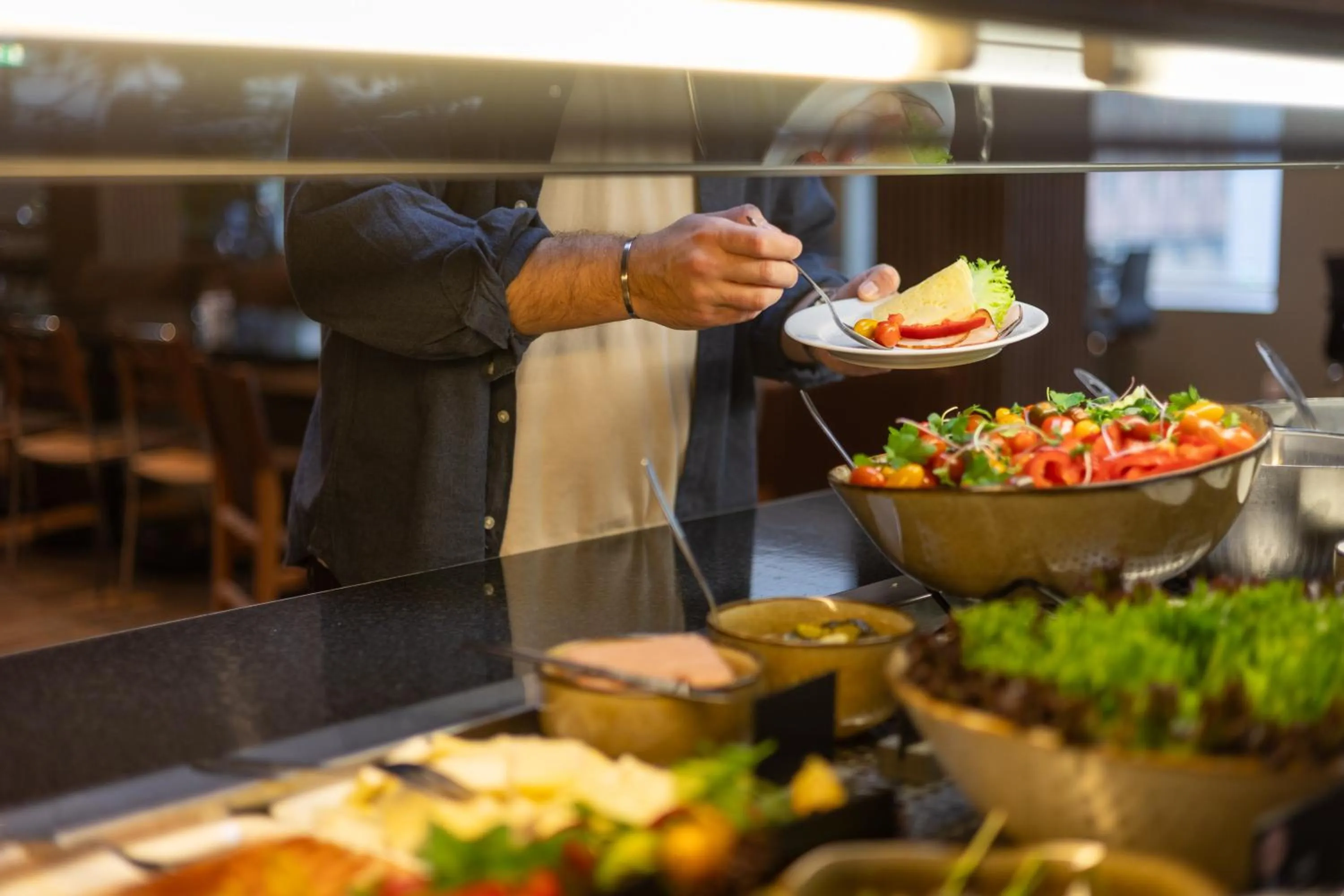 Buffet breakfast in Spar Hotel Gårda