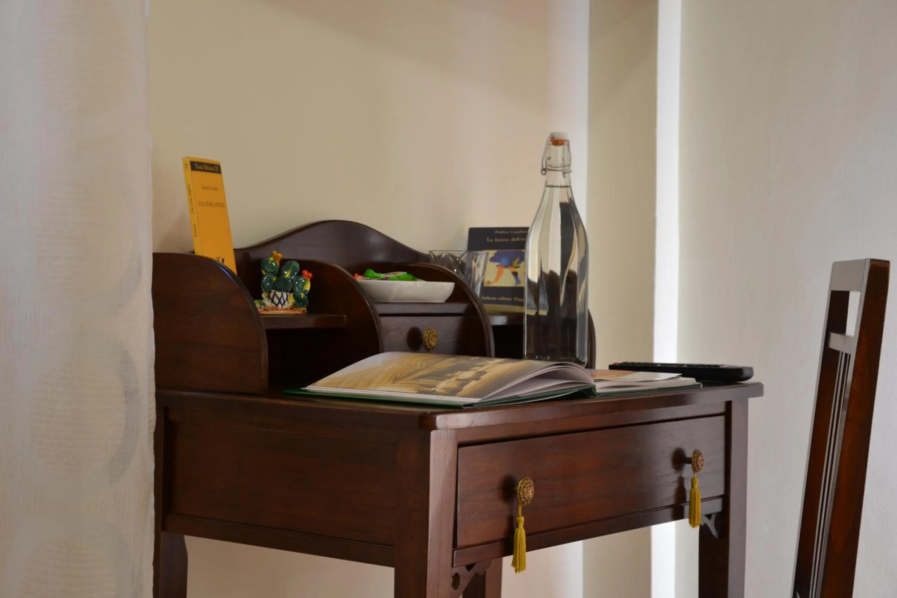 Decorative detail in Kantunè