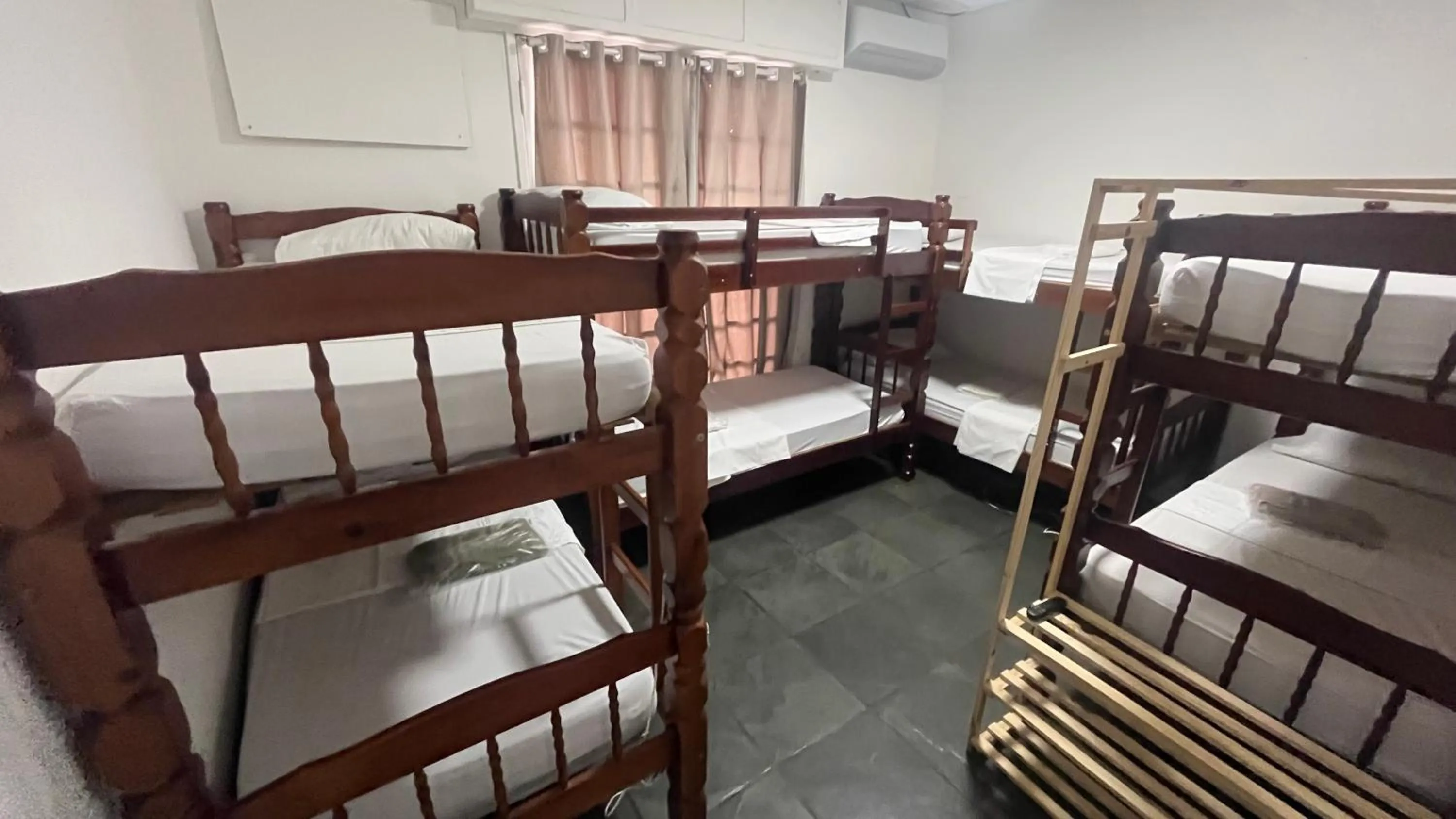 Photo of the whole room in COACHHOSTEL7