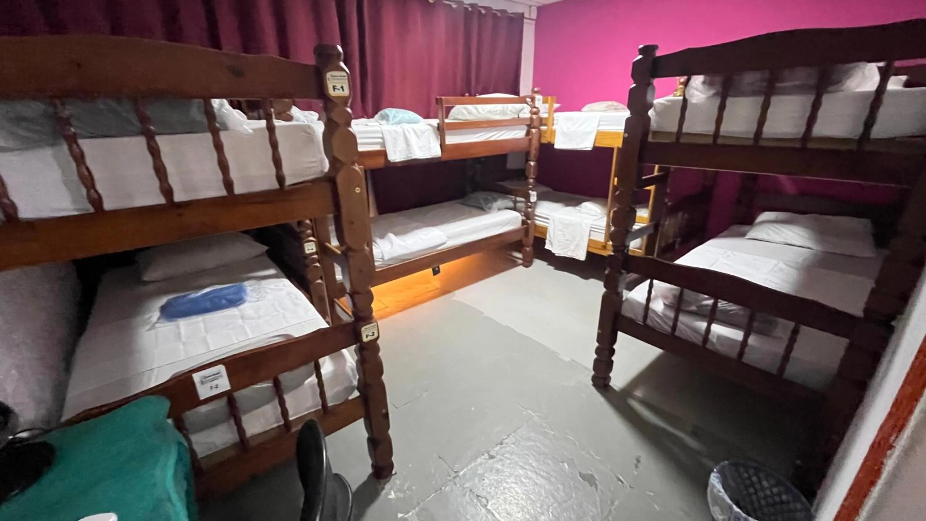 Photo of the whole room in COACHHOSTEL7