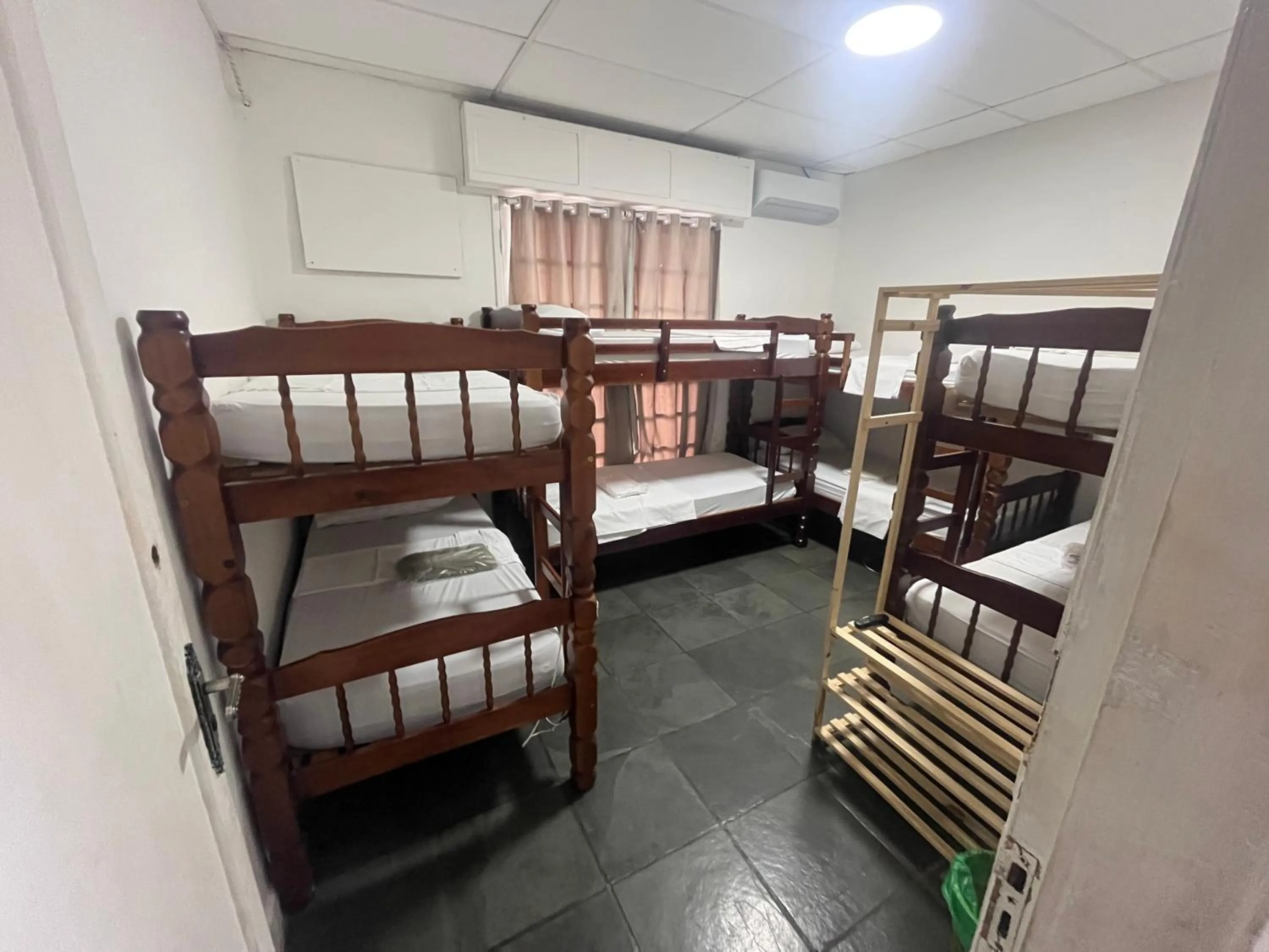 Photo of the whole room in COACHHOSTEL7