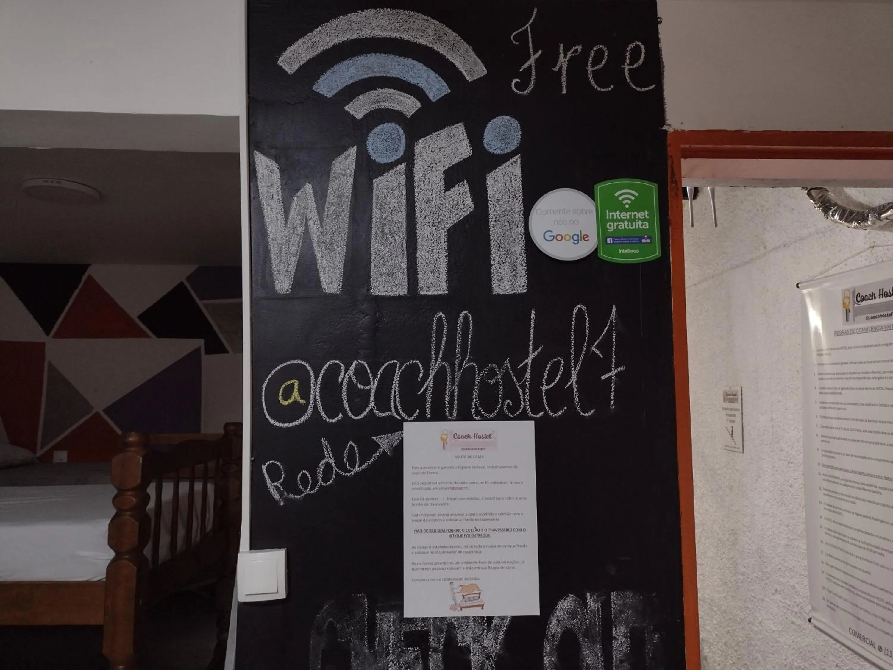 Logo/Certificate/Sign in COACHHOSTEL7