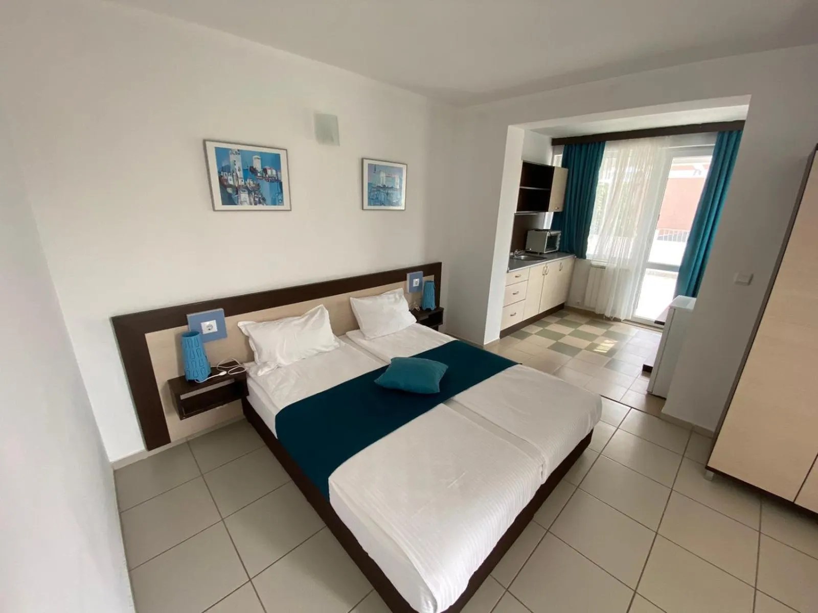 Photo of the whole room in Lilia 2 Family Hotel