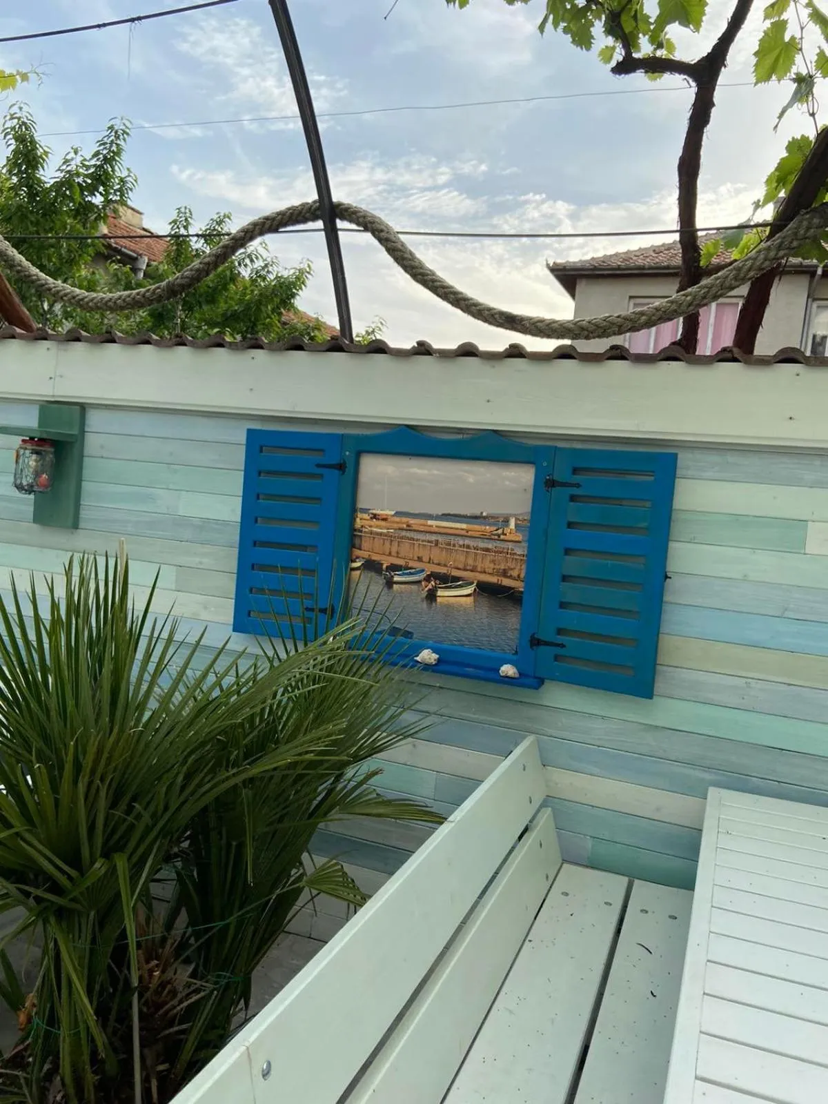 Patio in Lilia 2 Family Hotel