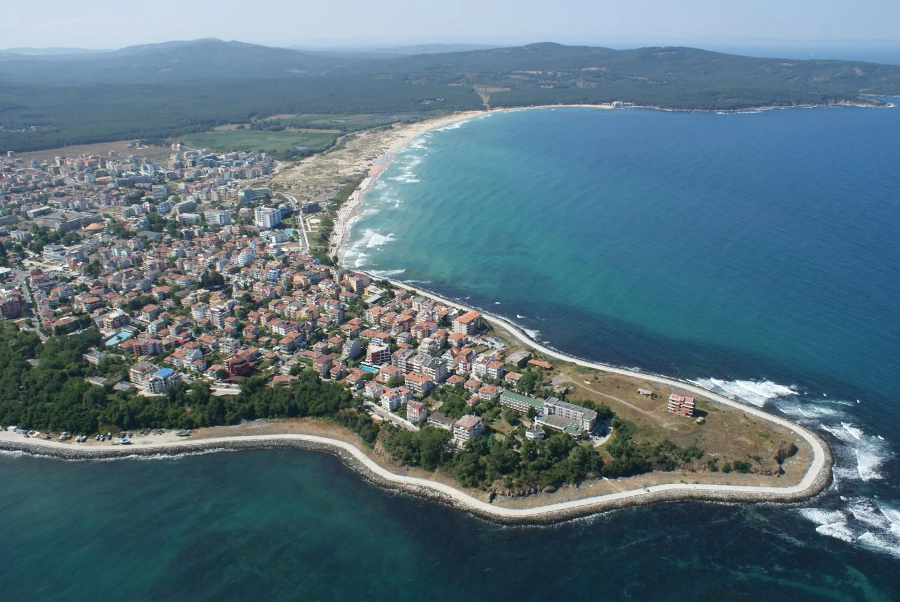 Natural landscape in Lilia 2 Family Hotel