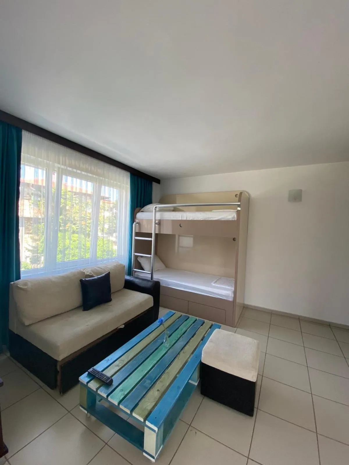 Lilia 2 Family Hotel