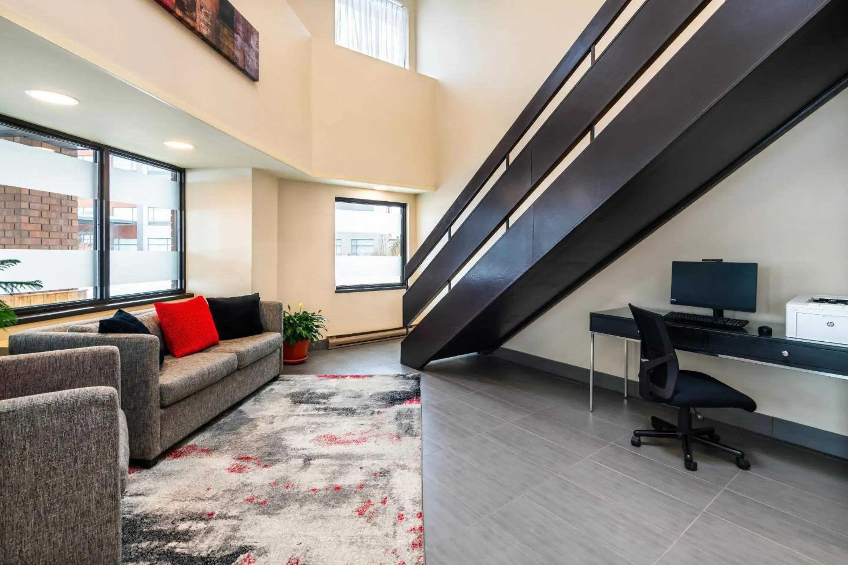 Lobby or reception in Comfort Inn Gatineau Lobby or reception in Comfort Inn Gatineau